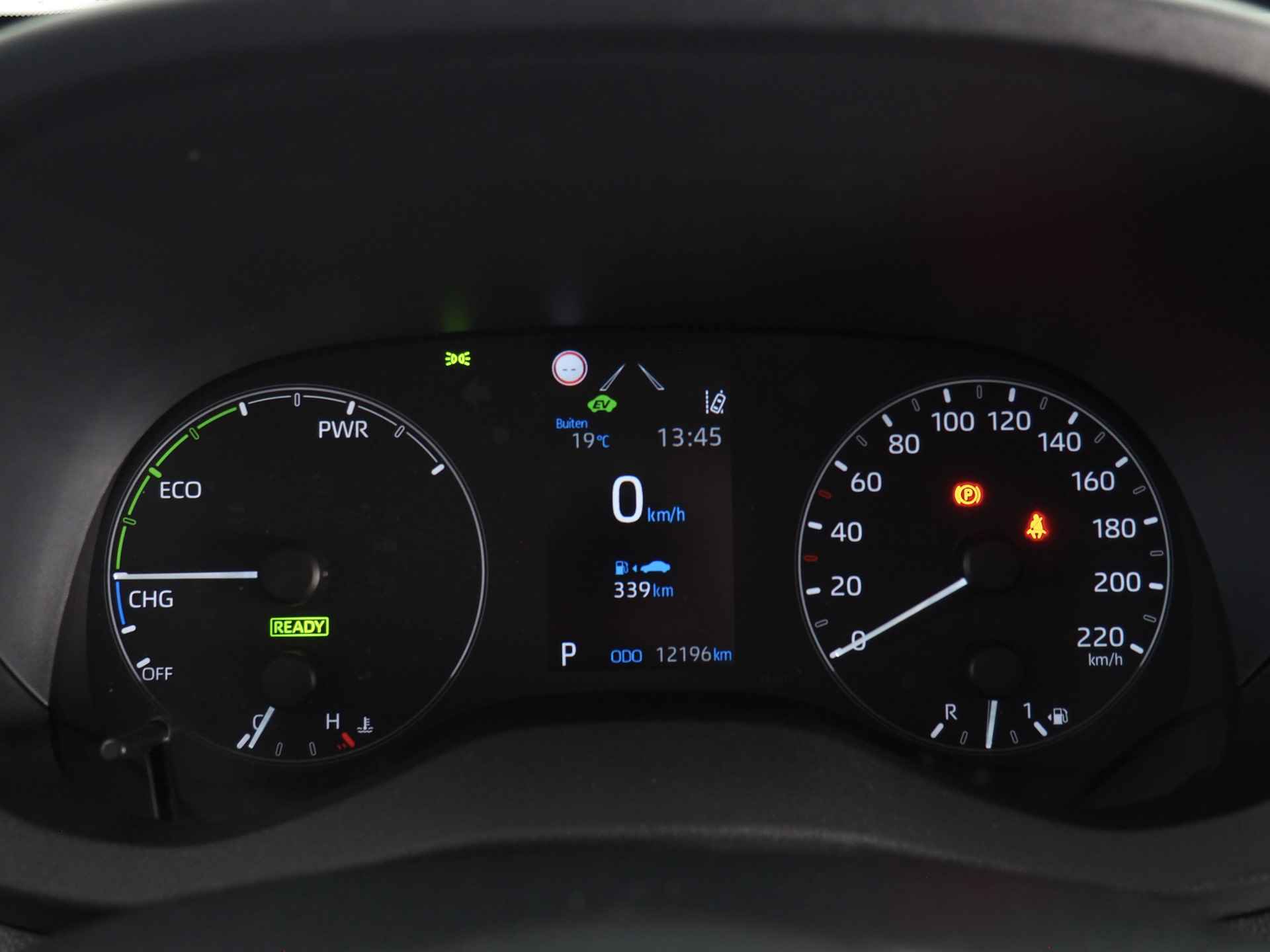 Toyota Yaris 1.5 Hybrid Active | Adaptive Cruise Control | Botsherkenning | Stoelverwarming | Stuurwielverwarmd | Lane Assist | Apple CarPlay/ Android Auto | Achteruitrijcamera | Climate Control | DAB | Grootlichtassistent - 30/32