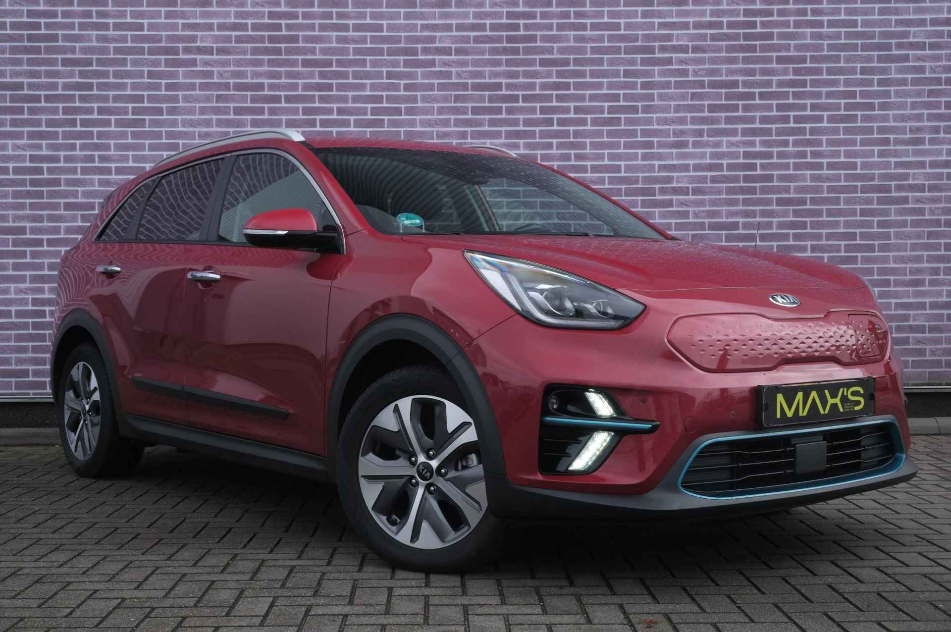 Kia e-Niro ExecutiveLine 64 kWh | Navi | Stoel/Stuurwiel Verwarming | Navi | Trekhaak | Leder | Adaptive Cruise Control | Elektrische Memory Stoelen | JBL | - 13/37