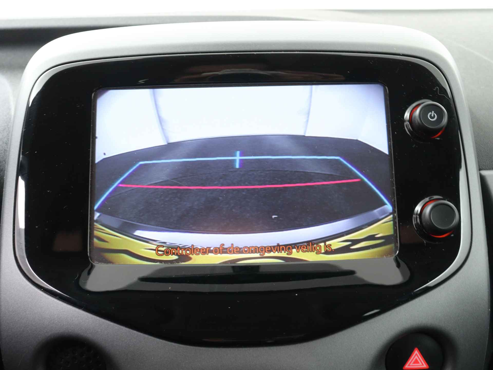 Toyota Aygo 1.0 VVT-i x-play | Cabrio | Camera | Bluetooth | Airco | - 11/42