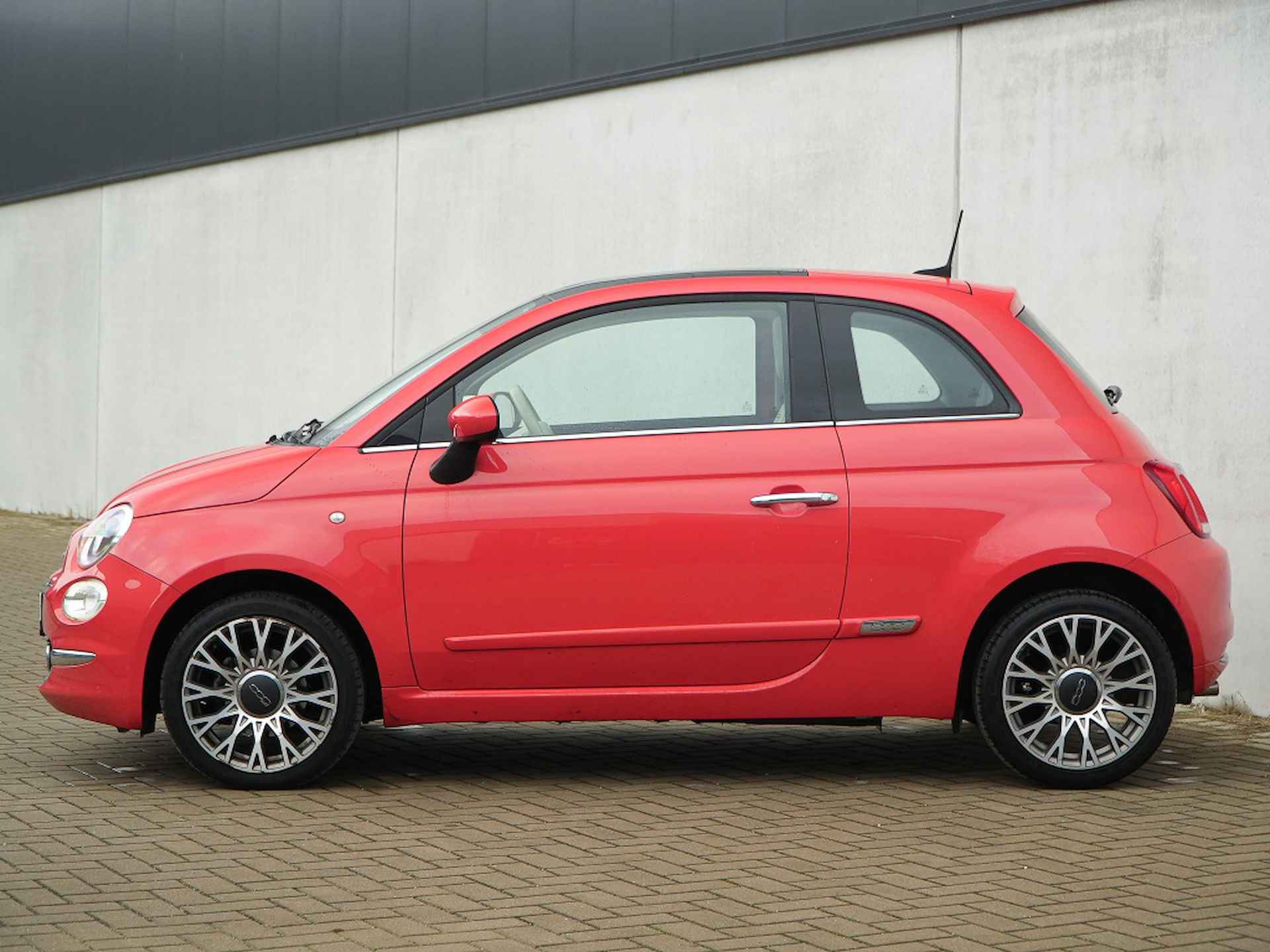 Fiat 500 1.2 Lounge 69 PK | Navi | Pano | PDC | 16" - 9/35