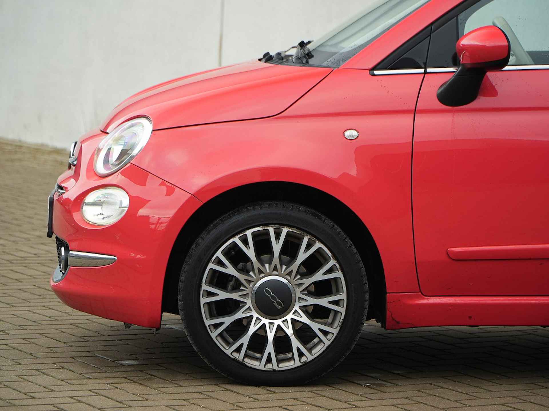 Fiat 500 1.2 Lounge 69 PK | Navi | Pano | PDC | 16" - 10/35