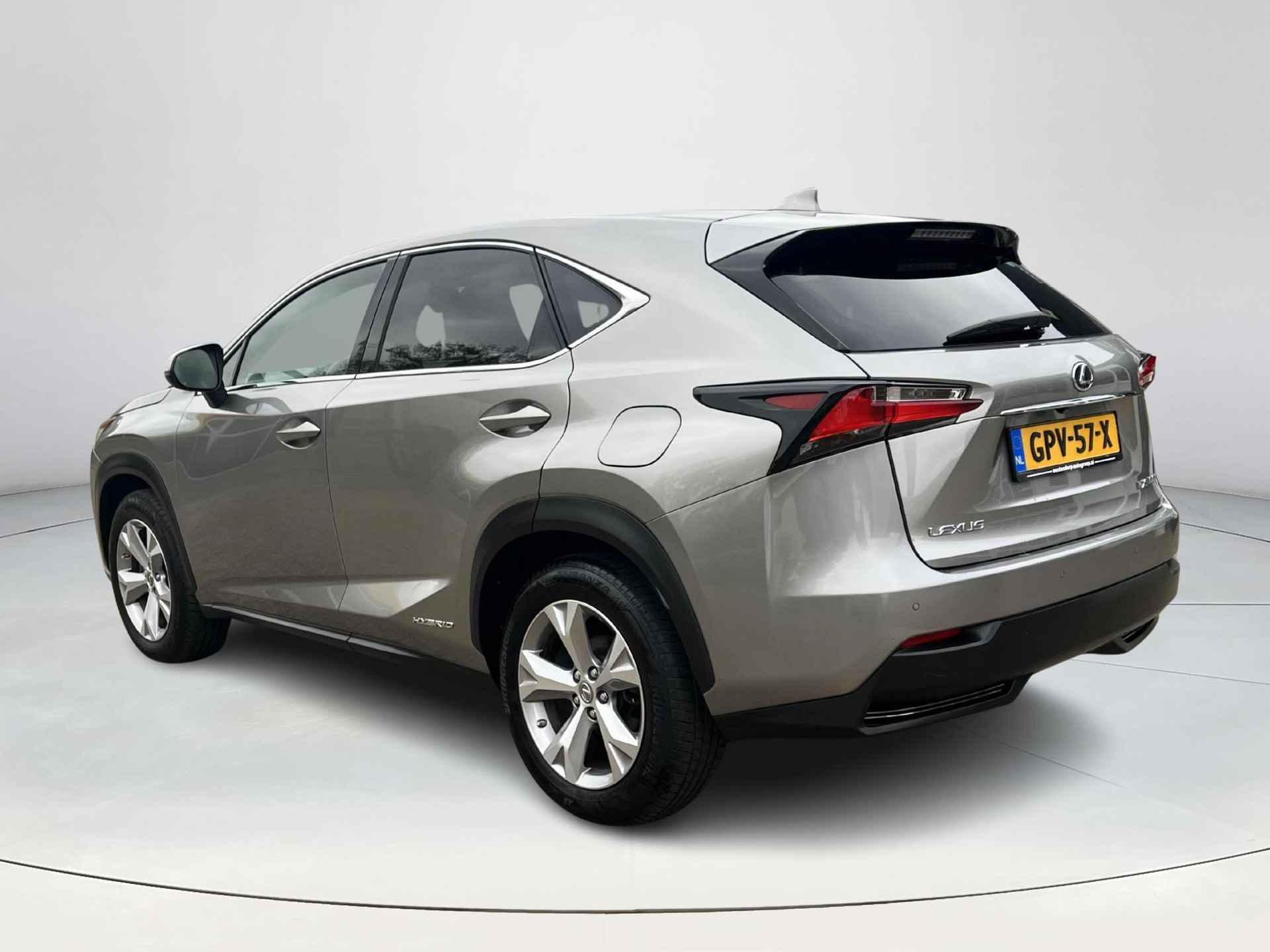 Lexus NX 300h AWD President Line | Dealer onderhouden | Panoramadak | Stoelverwarming en koeling | Zeer compleet! - 4/27