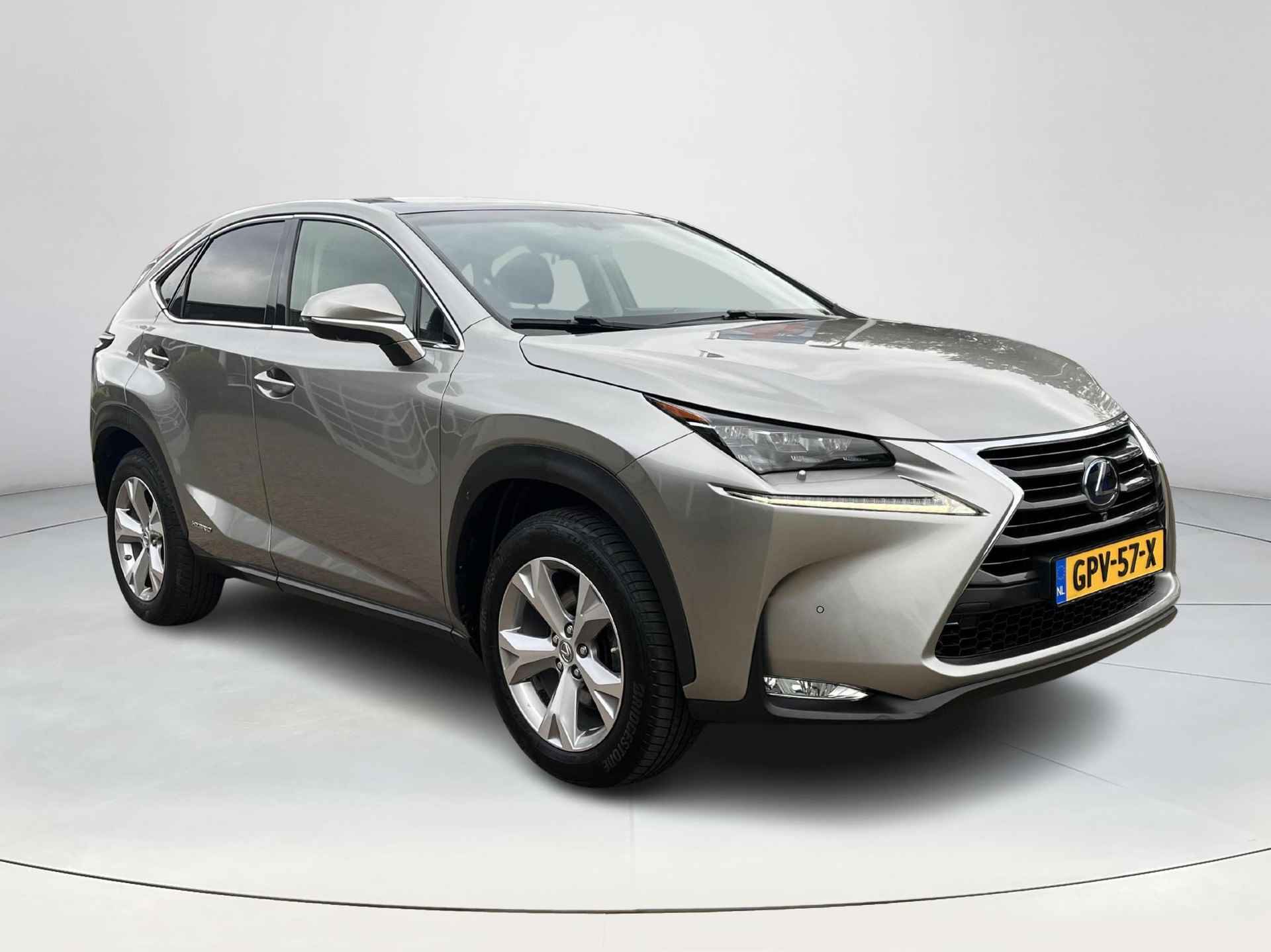 Lexus NX 300h AWD President Line | Dealer onderhouden | Panoramadak | Stoelverwarming en koeling | Zeer compleet! - 8/27