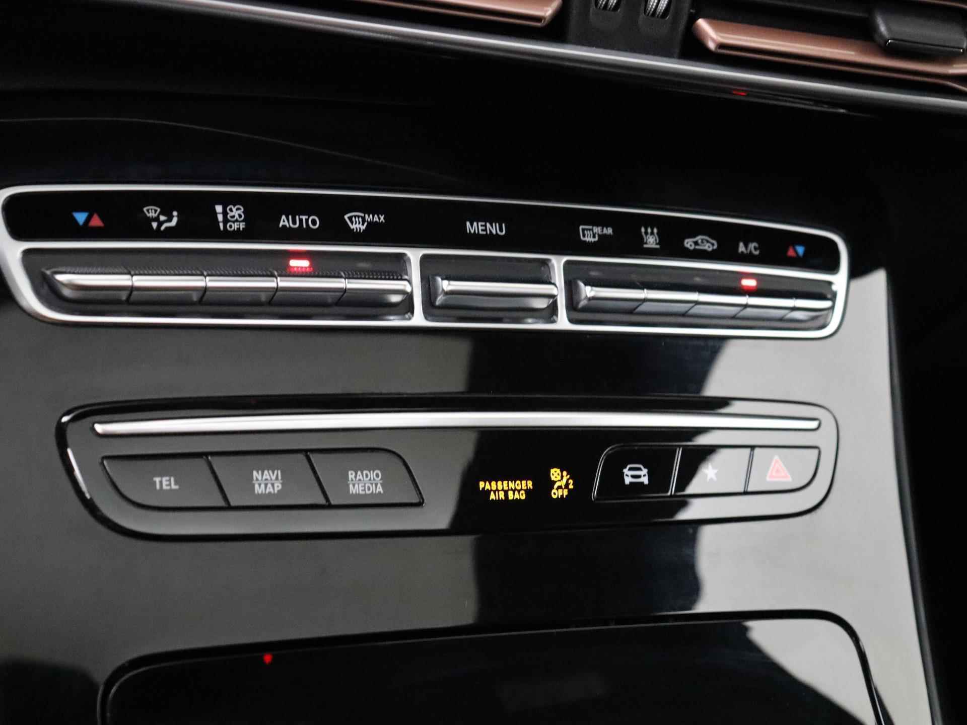 Mercedes-Benz EQC 400 4MATIC Business Solution AMG 80 kWh / Schuifdak/ Memory stoelen/ Nightpakket/ 21 Inch/ Rijassistentiepakket/ Head up display/ - 21/36