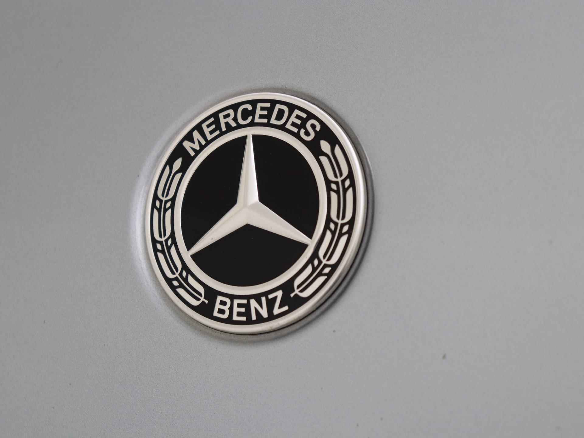 Mercedes-Benz EQC 400 4MATIC Business Solution AMG 80 kWh / Schuifdak/ Memory stoelen/ Nightpakket/ 21 Inch/ Rijassistentiepakket/ Head up display/ - 32/36