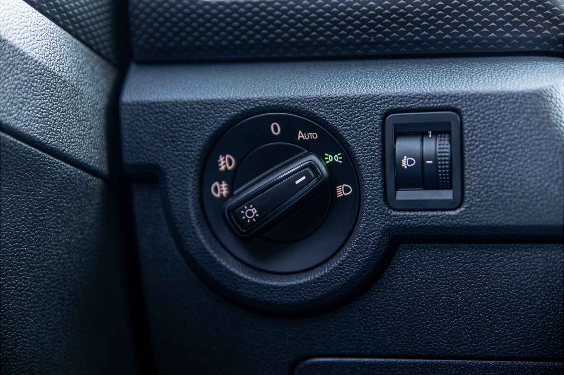 Volkswagen T-Cross Life 1.0 110pk | Cockpit Pro | Navigatie | Adapt. Cruise | Carplay - 26/37