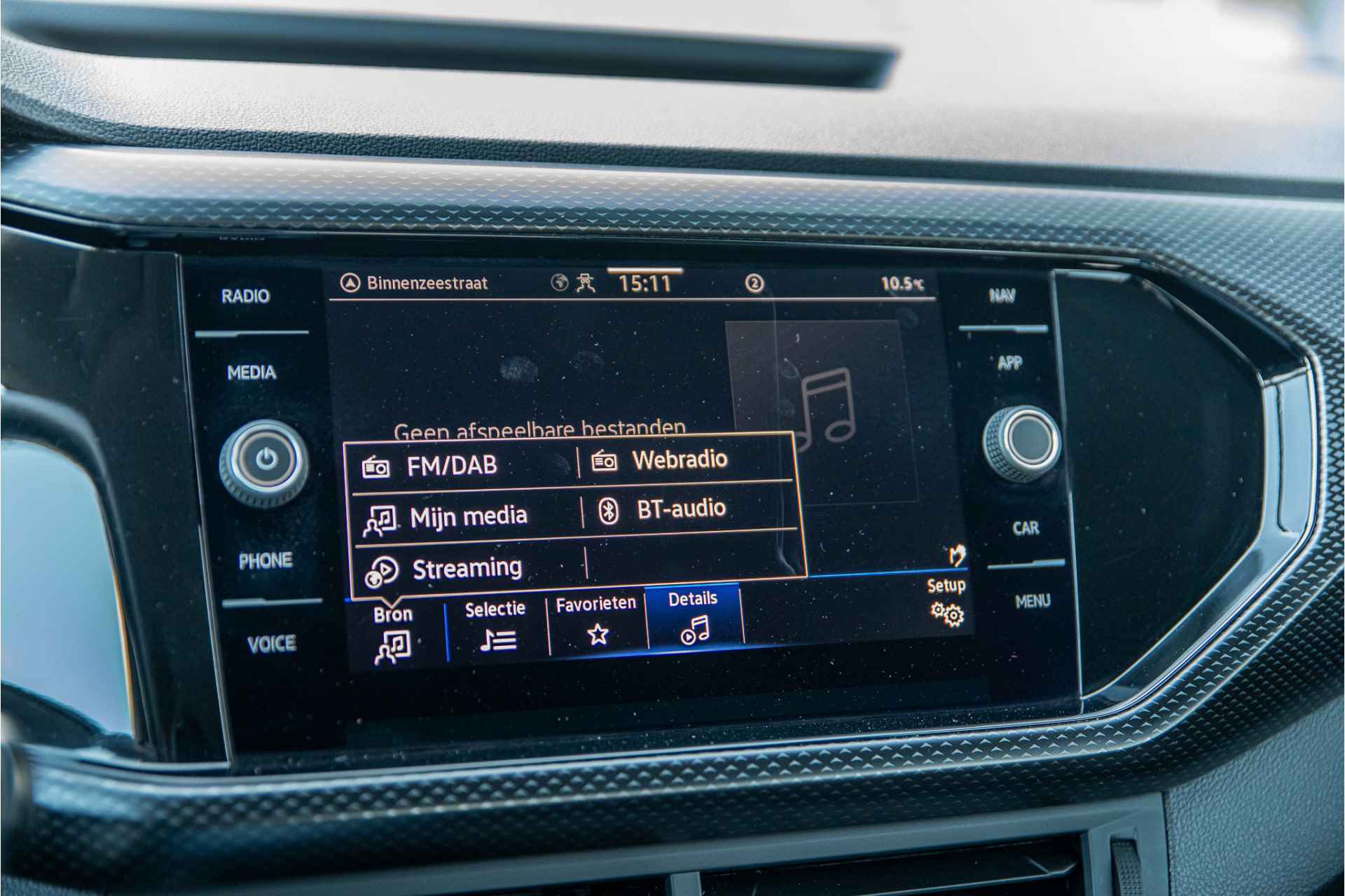 Volkswagen T-Cross Life 1.0 110pk | Cockpit Pro | Navigatie | Adapt. Cruise | Carplay - 33/37