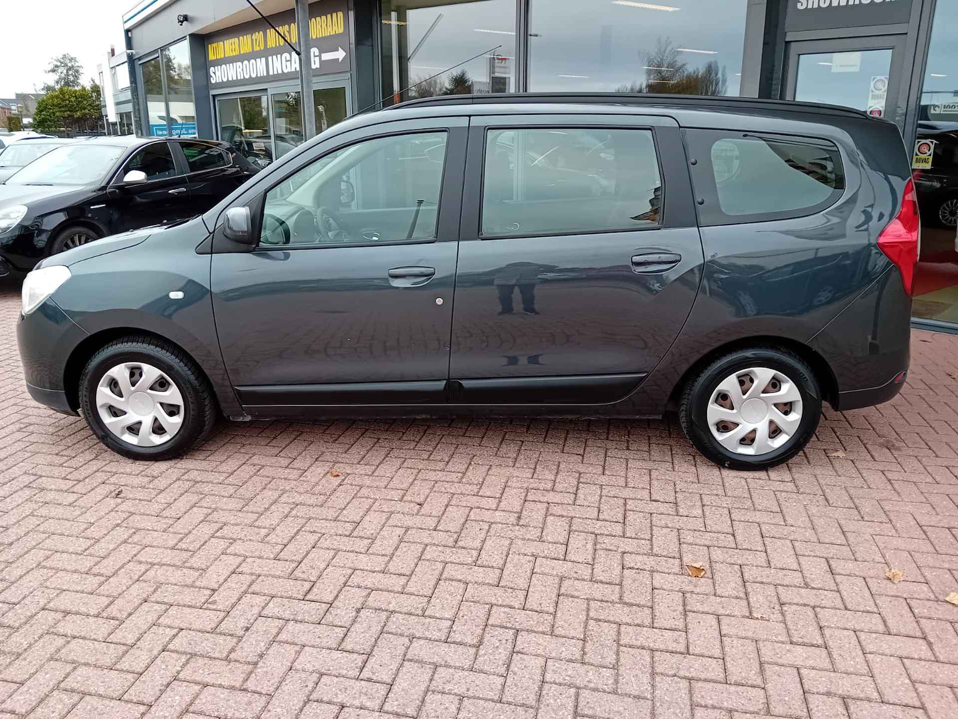 Dacia Lodgy 1.2 TCe Ambiance 7p., Airco, Multimediasysteem, Bluetooth Telefoonverbinding, Elektrische ramen en spiegels, Centrale vergrendel Nette auto, BOVAG - 9/22