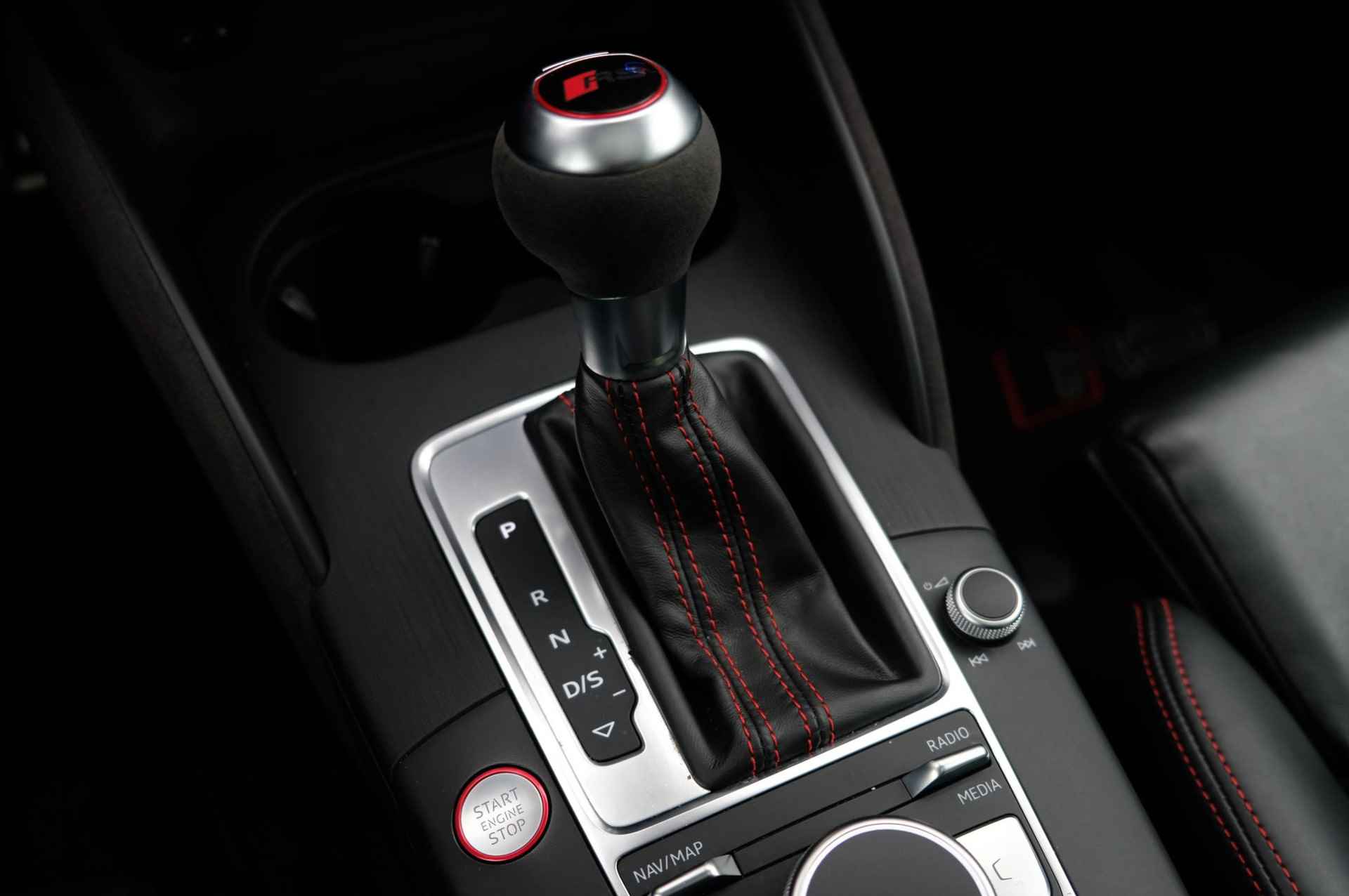 Audi RS3 2.5 TFSI RS3 quattro | 640PK | MMI Plus | Schuif / Kanteldak | Milltek Uitlaat Systeem | Adaptive Cruise Control | Navigatie - 19/38