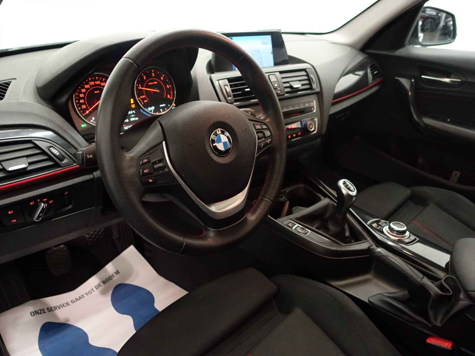 BMW 1-serie 116D High Executive Sport- Schuifdak, Navi, Xenon, Sport Interieur, LMV - 3/29