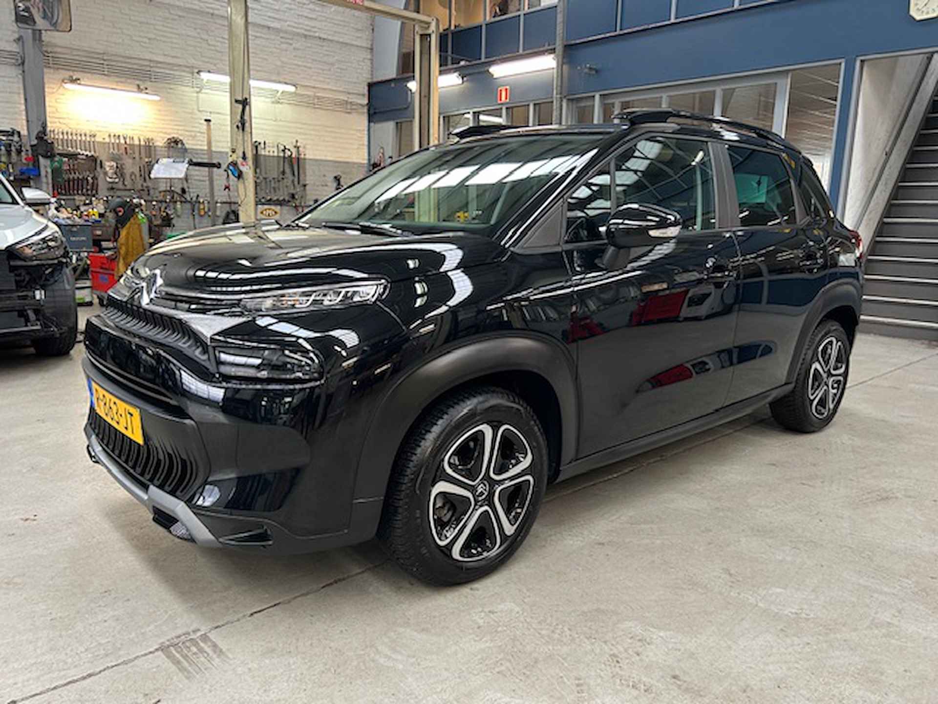 Citroen C3 Aircross 1.2 PureTech 110pk Feel | Airco | Navigatie | Apple carplay / Android auto | All season banden | NAP | Rijklaar prijs! - 3/22