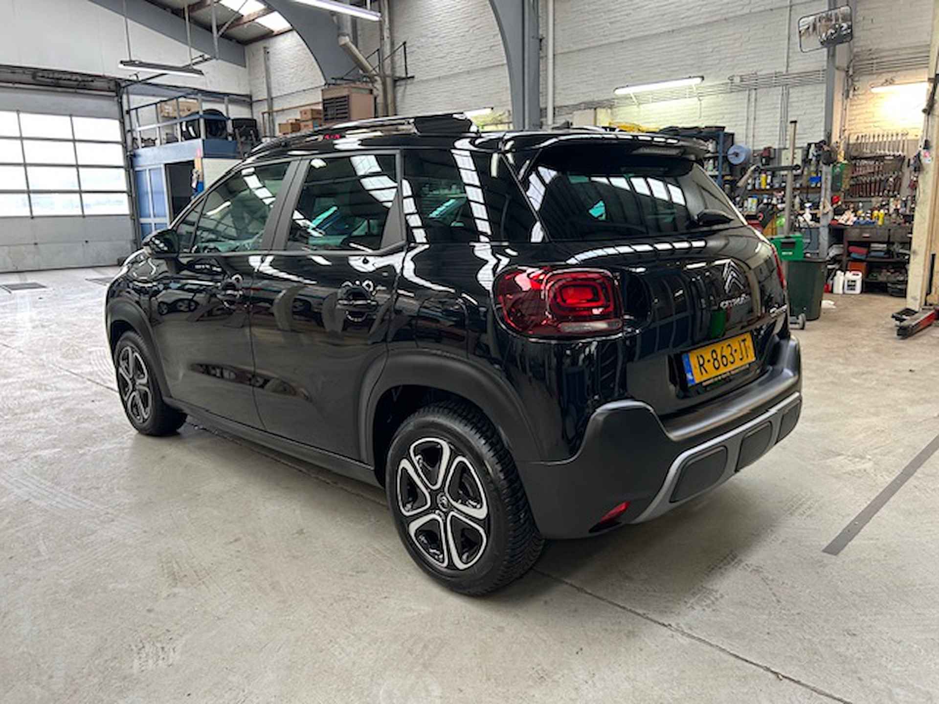 Citroen C3 Aircross 1.2 PureTech 110pk Feel | Airco | Navigatie | Apple carplay / Android auto | All season banden | NAP | Rijklaar prijs! - 5/22