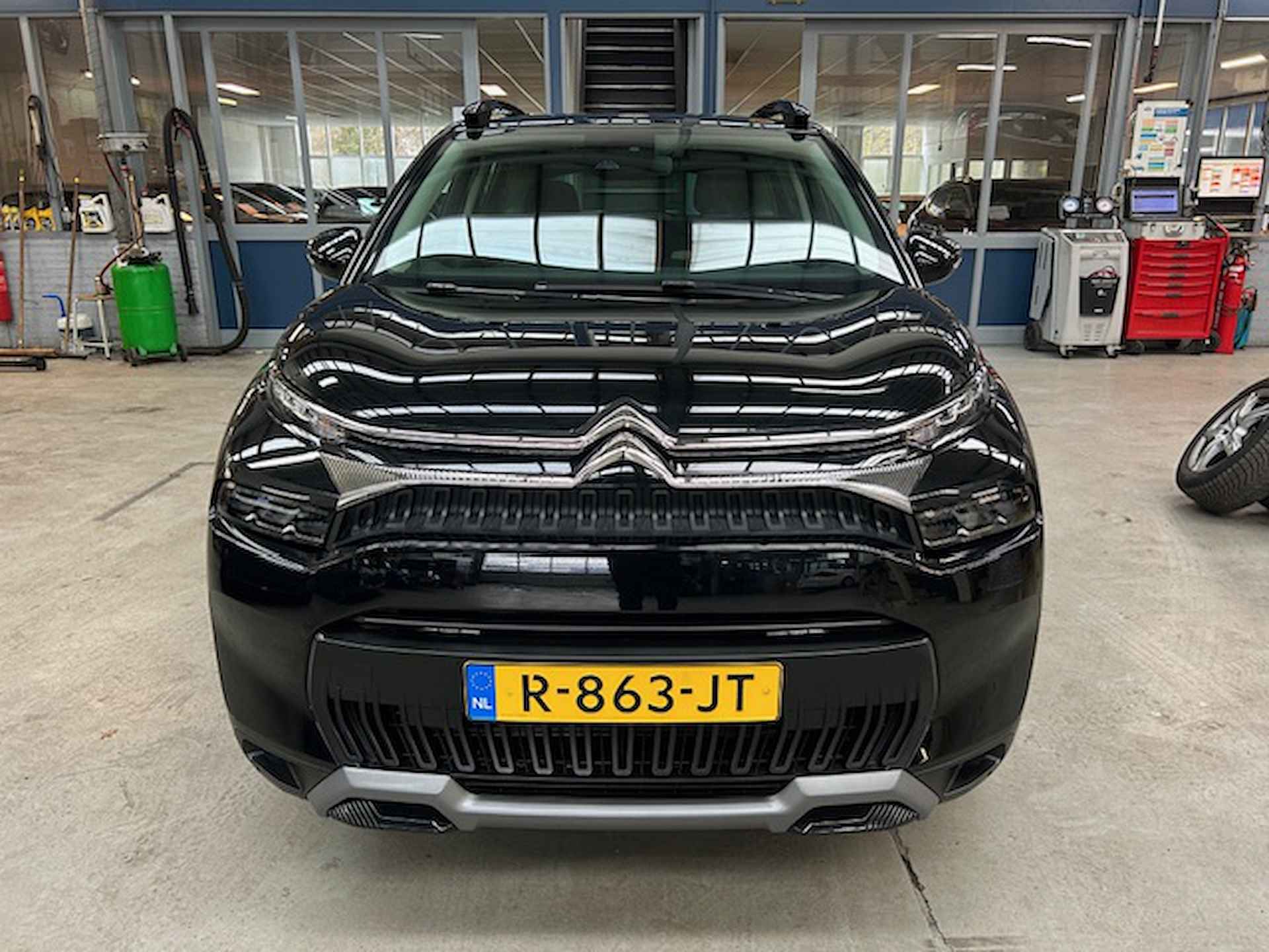 Citroen C3 Aircross 1.2 PureTech 110pk Feel | Airco | Navigatie | Apple carplay / Android auto | All season banden | NAP | Rijklaar prijs! - 9/22