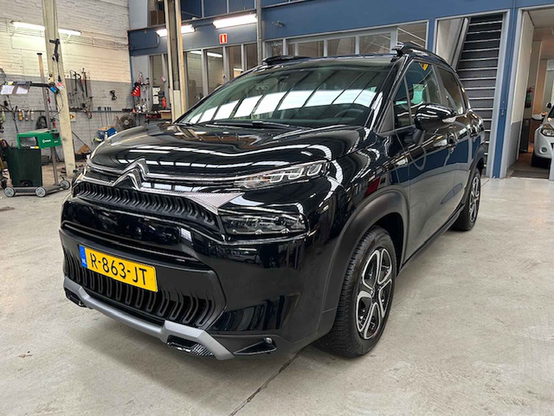 Citroen C3 Aircross 1.2 PureTech 110pk Feel | Airco | Navigatie | Apple carplay / Android auto | All season banden | NAP | Rijklaar prijs! - 4/22