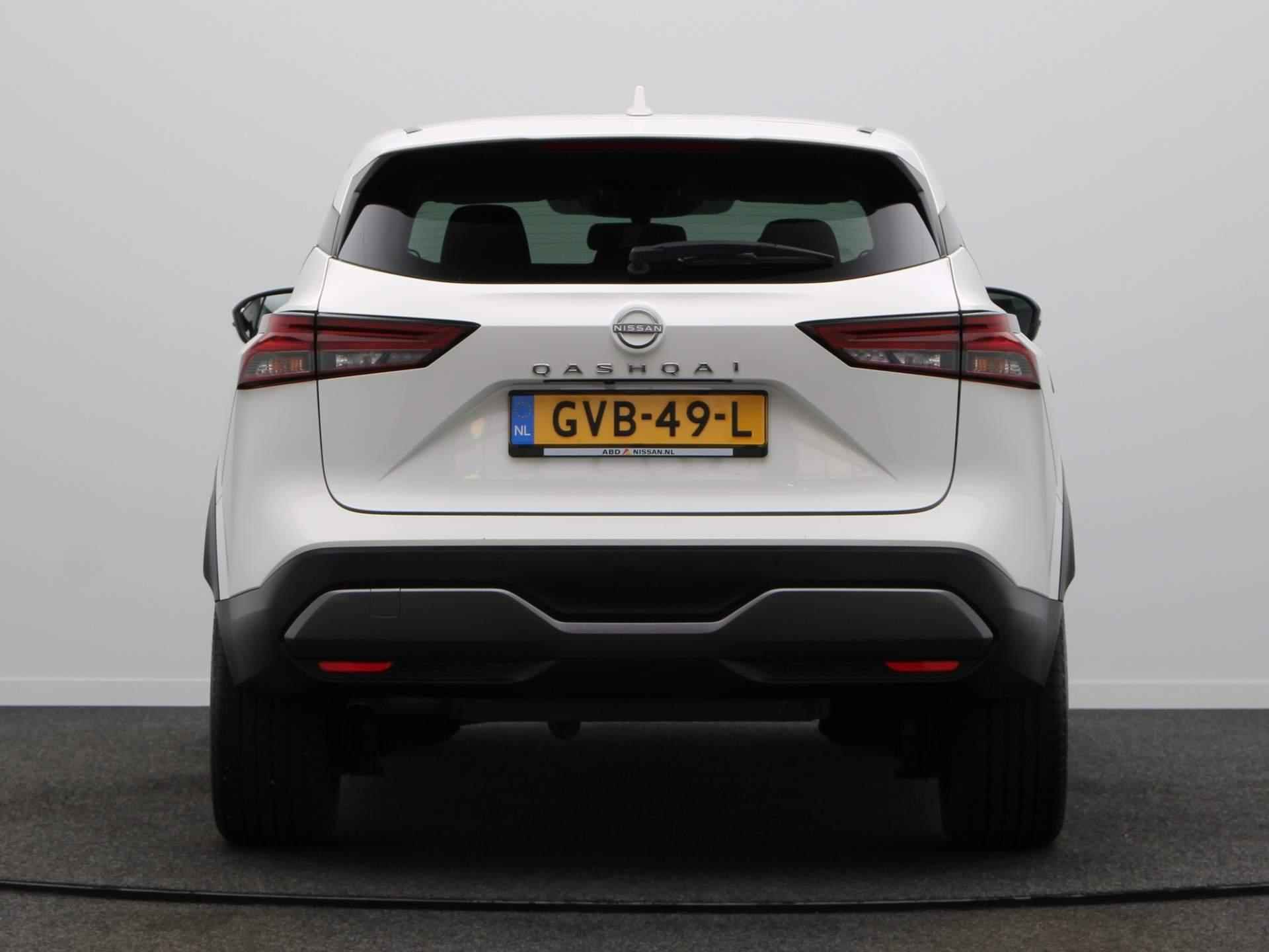 Nissan Qashqai 158pk MHEV Xtronic N-Connecta | Rondomzicht camera | Stuur en stoelverwarming | Adaptief cruise control | Apple Carplay/Android Auto | - 7/49