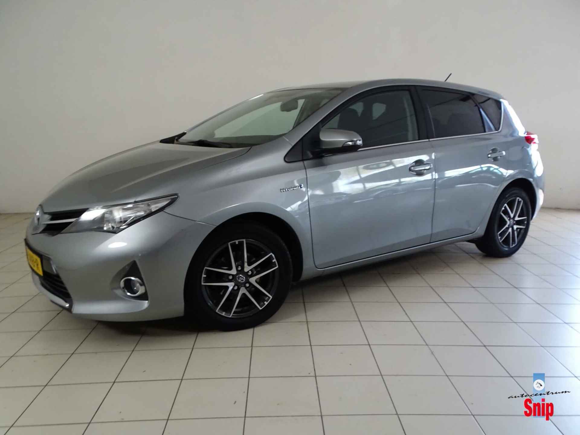 Toyota Auris 1.8 Hybrid Executive - 10/24