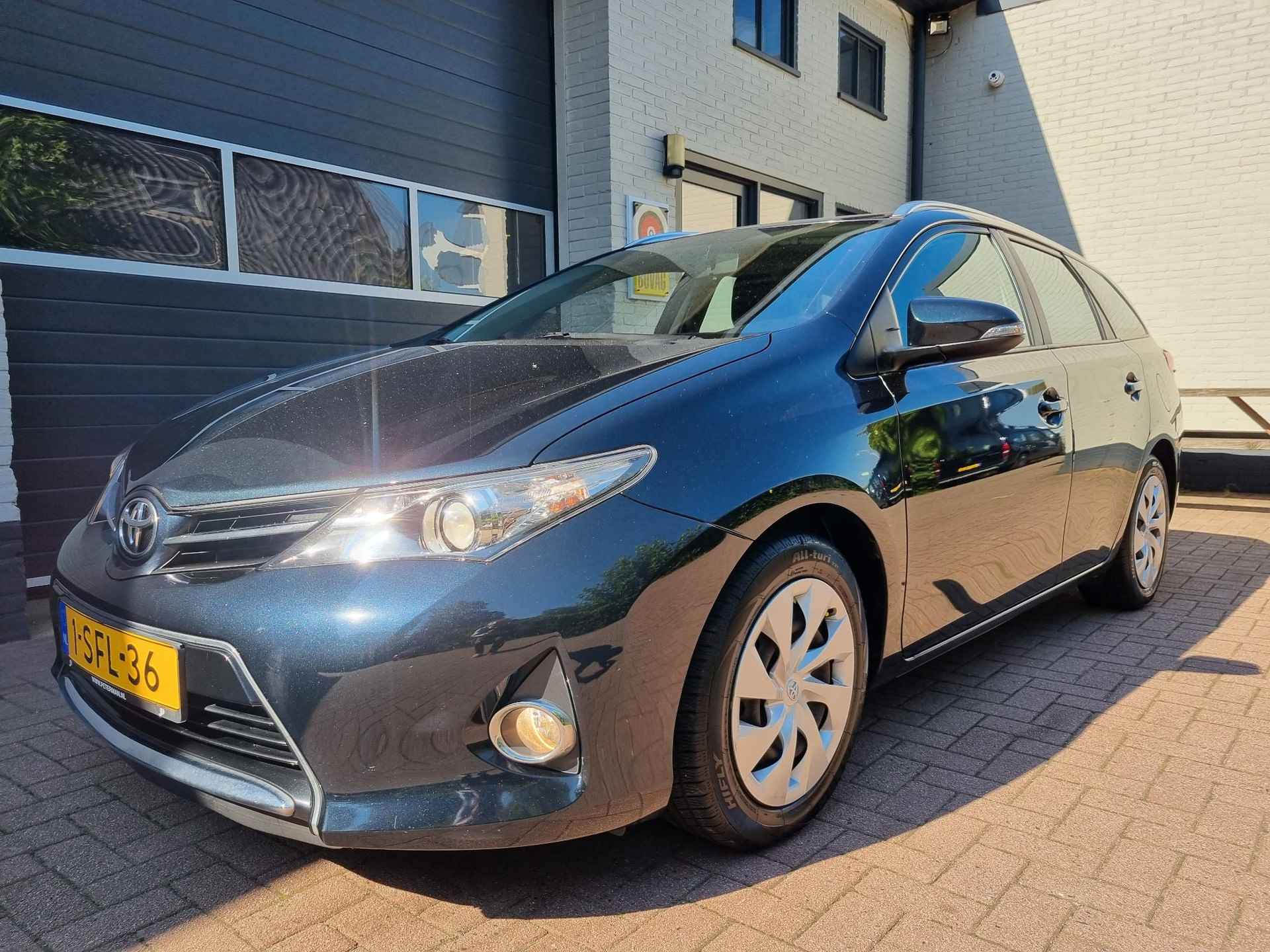 Toyota Auris 1.6 Aspiration Aut. / TREKHAAK / CRUISE  / CAMERA - 19/21