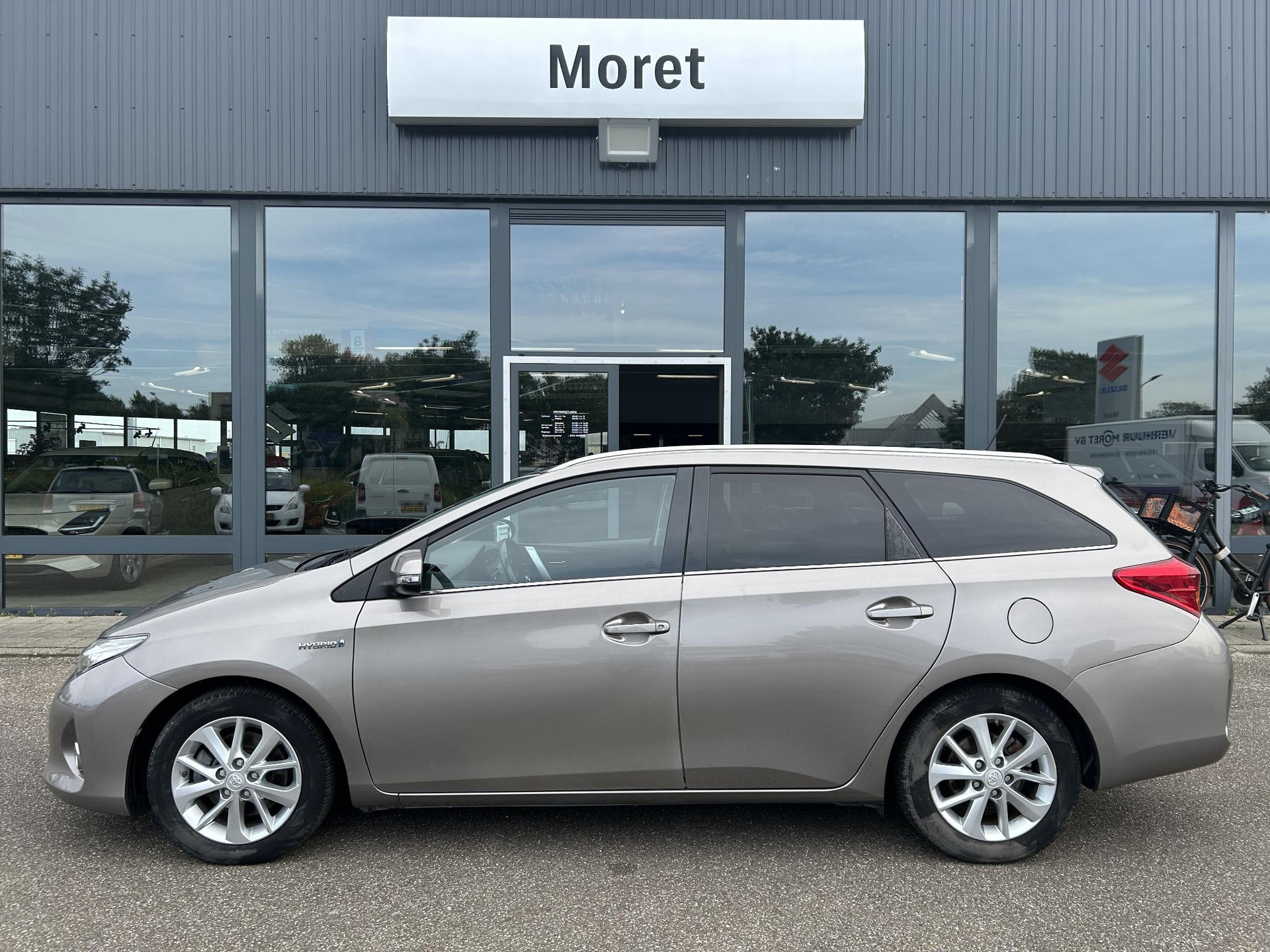 Toyota Auris Touring Sports 1.8 Hybrid Lease Automaat