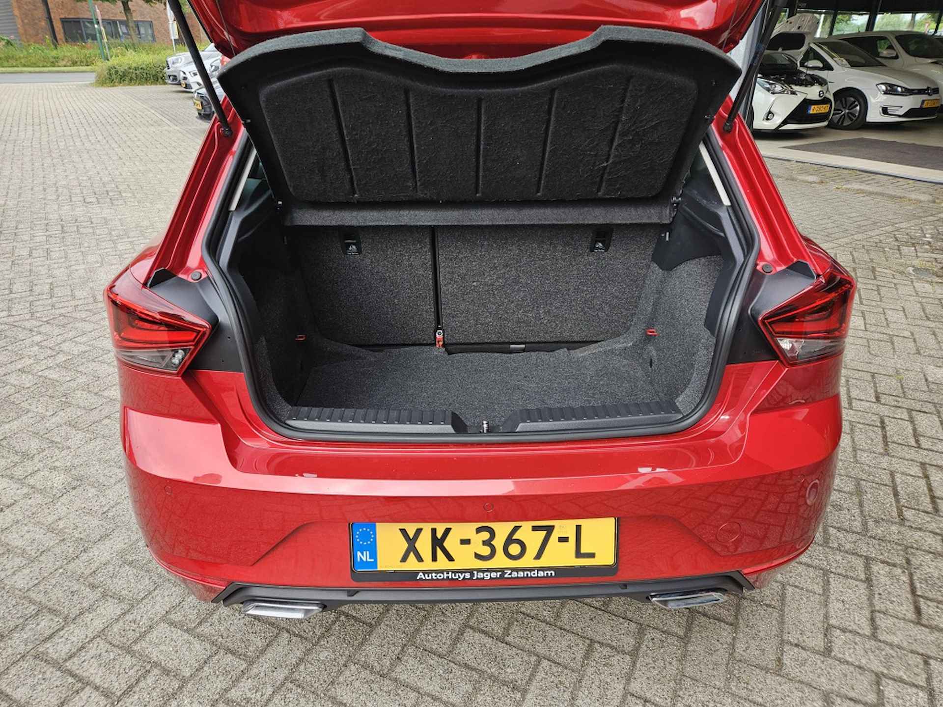 Seat Ibiza 1.0 TSI FR BnsInt. - 8/28