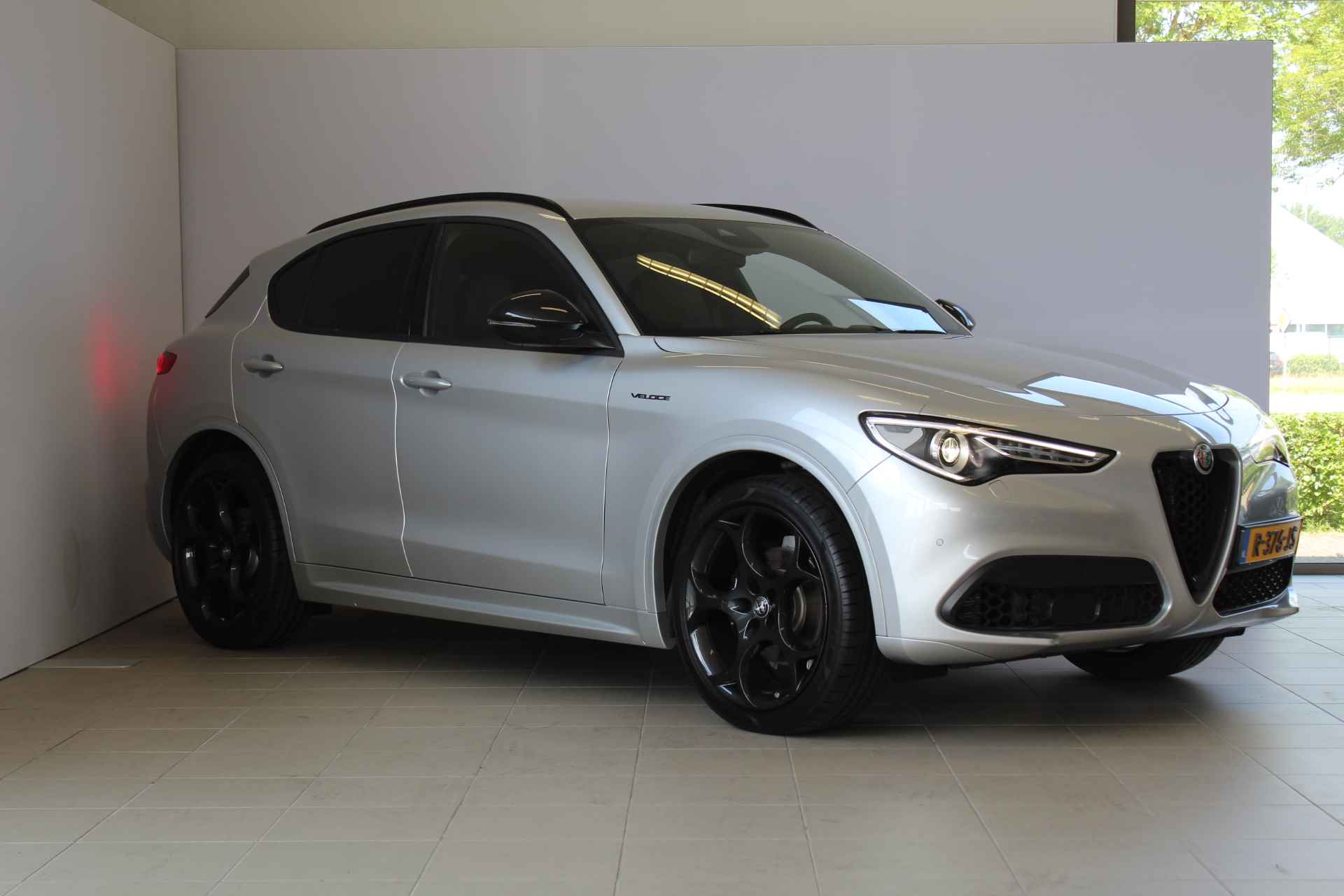 Alfa Romeo Stelvio 2.0T 280PK AWD Veloce | Automaat | Leder | stoelgeheugen | Harman Kardon audio | Adaptieve cruise | Blind-spot | - 3/63