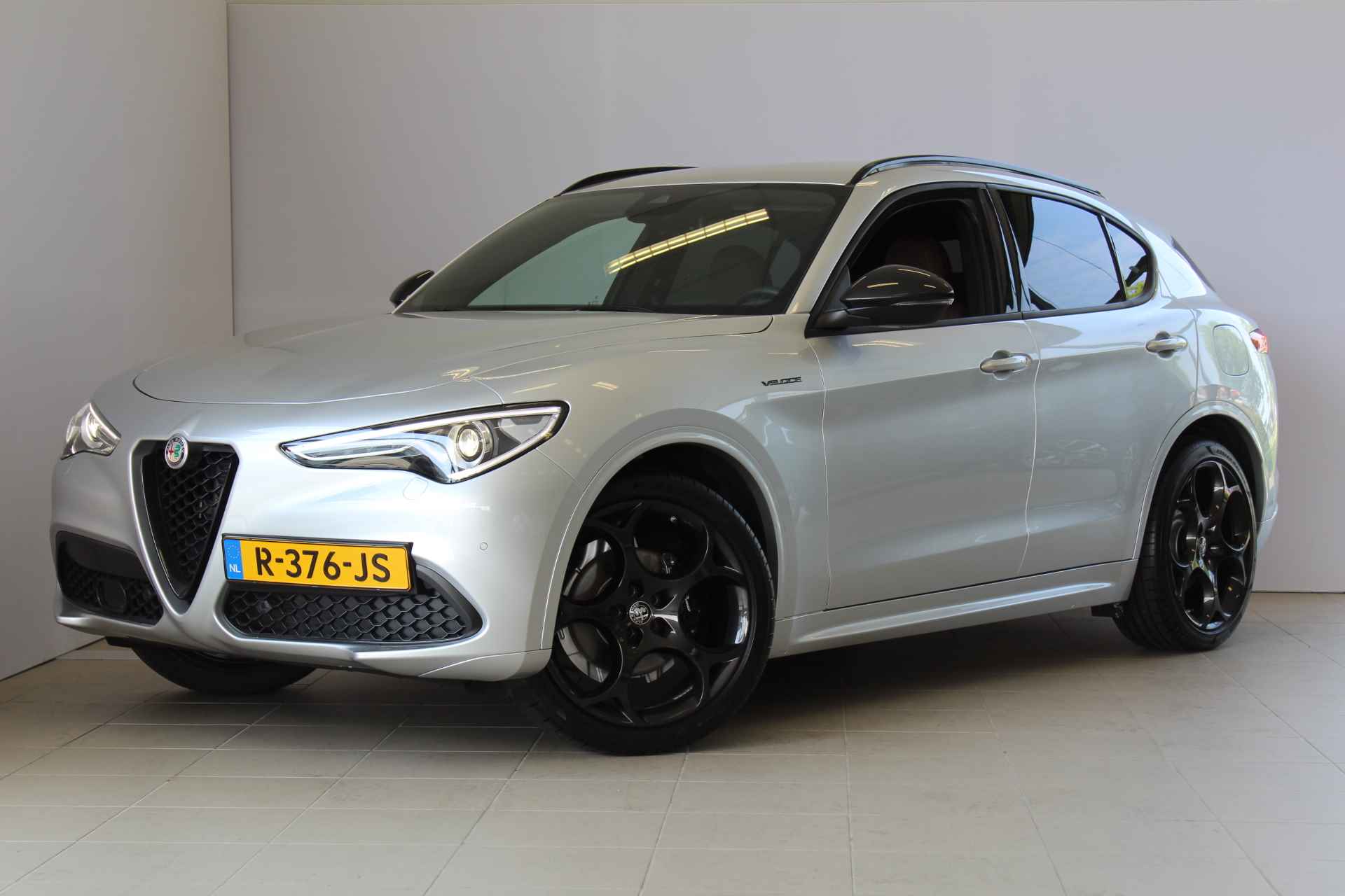 Alfa Romeo Stelvio 2.0T 280PK AWD Veloce | Automaat | Leder | stoelgeheugen | Harman Kardon audio | Adaptieve cruise | Blind-spot | - 63/63