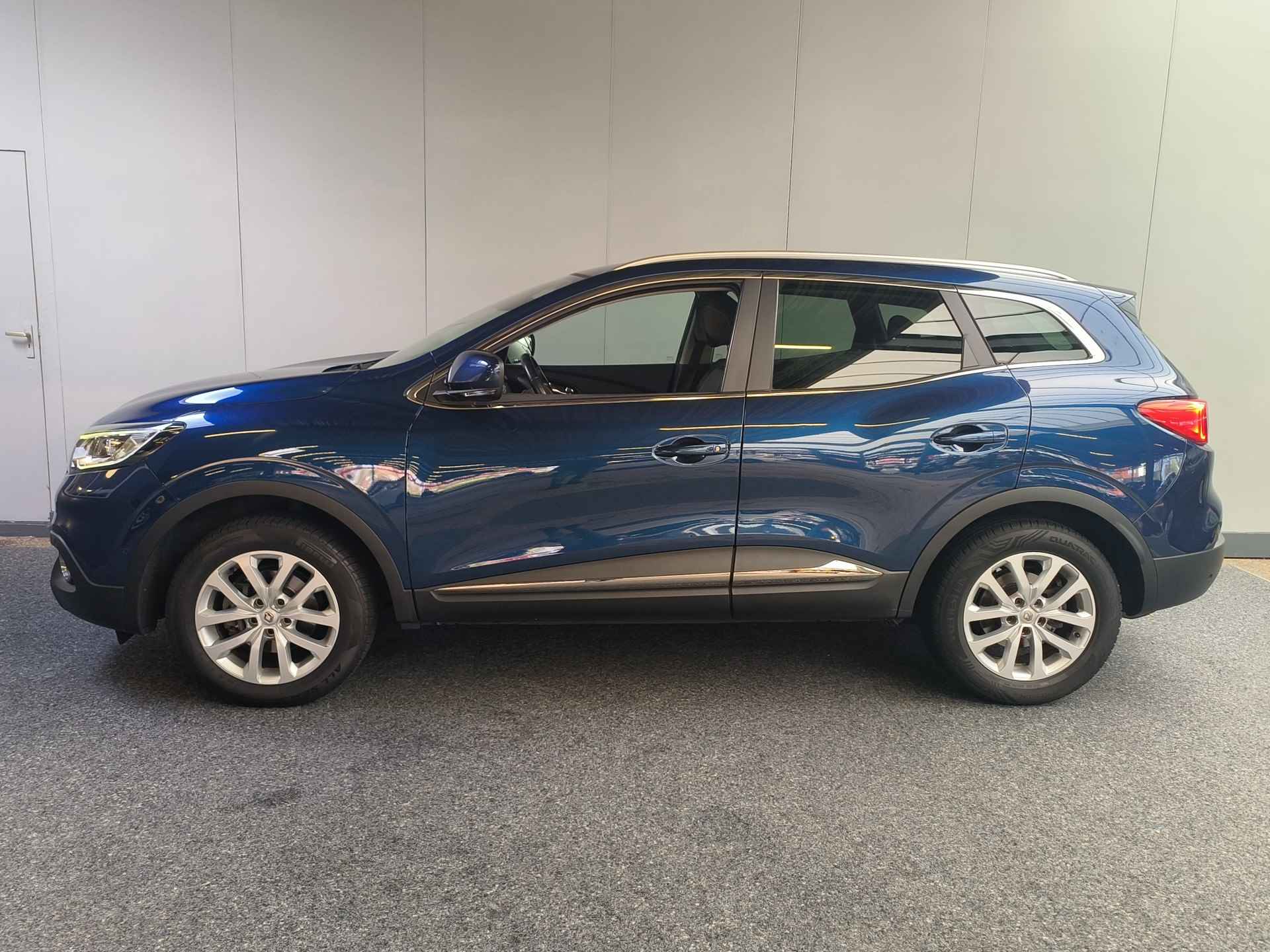 Renault Kadjar 1.5 dCi Intens + trekhaak uit 2017 Rijklaar + 12 maanden Bovag-garantie Henk Jongen Auto's in Helmond,  al 50 jaar service zoals 't hoort! - 5/31