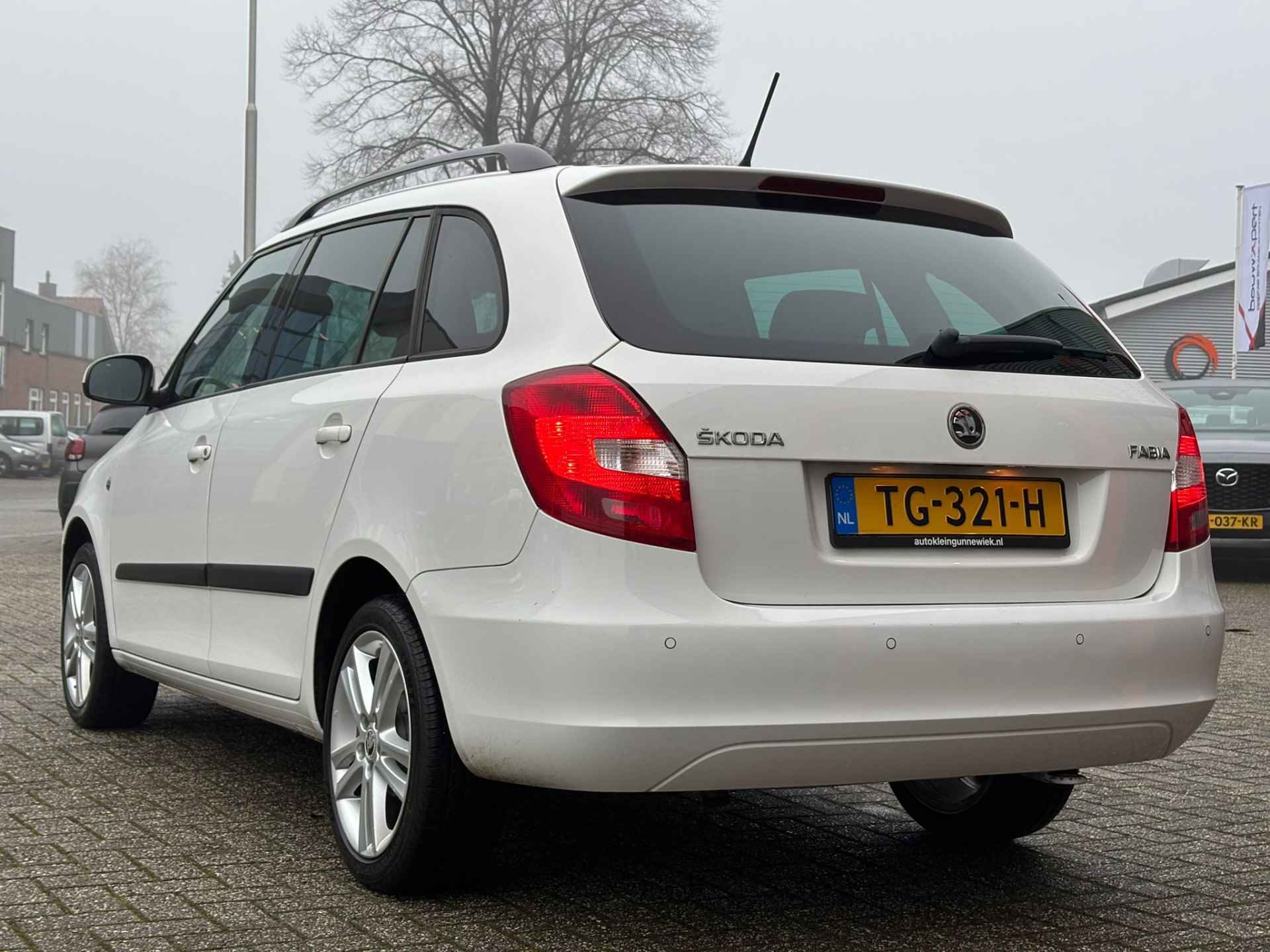 Škoda Fabia Combi 1.2 TSI Sprint Pro / Airco / Cruise Control / Stoelverwarming / - 19/29