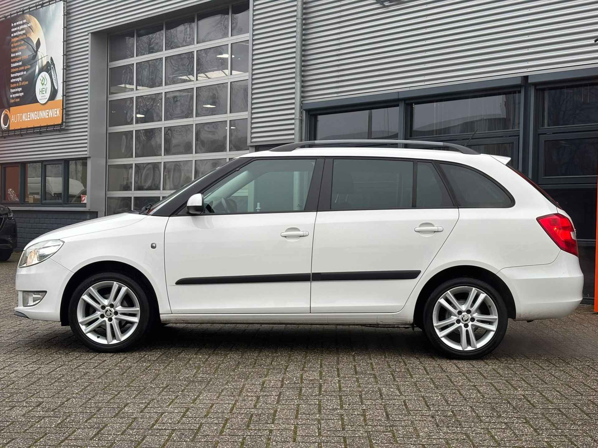 Škoda Fabia Combi 1.2 TSI Sprint Pro / Airco / Cruise Control / Stoelverwarming / - 24/29