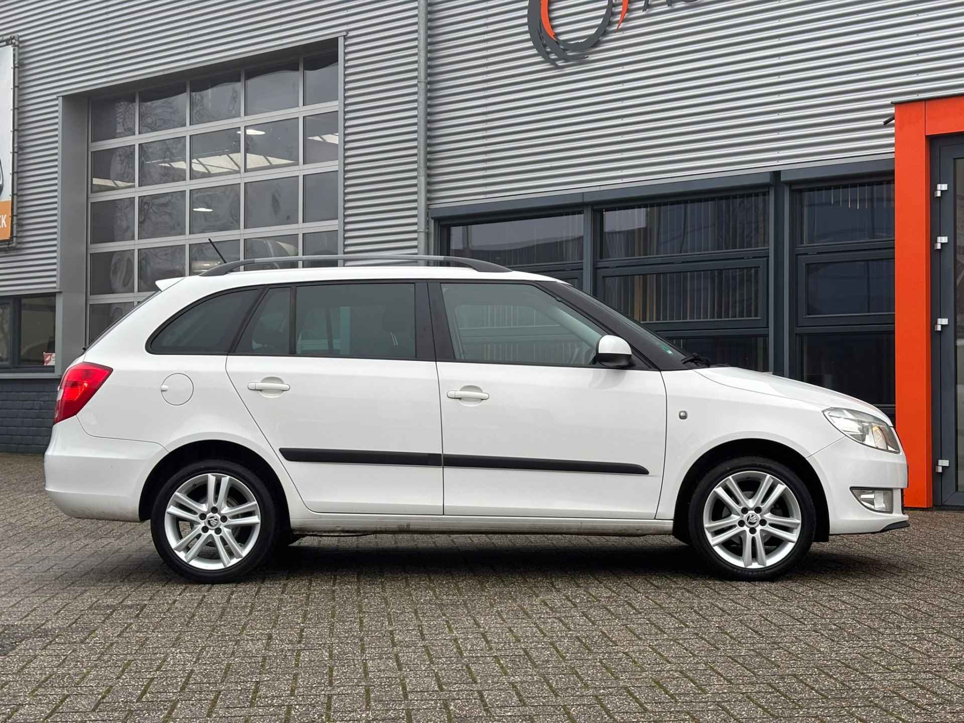 Škoda Fabia Combi 1.2 TSI Sprint Pro / Airco / Cruise Control / Stoelverwarming / - 26/29