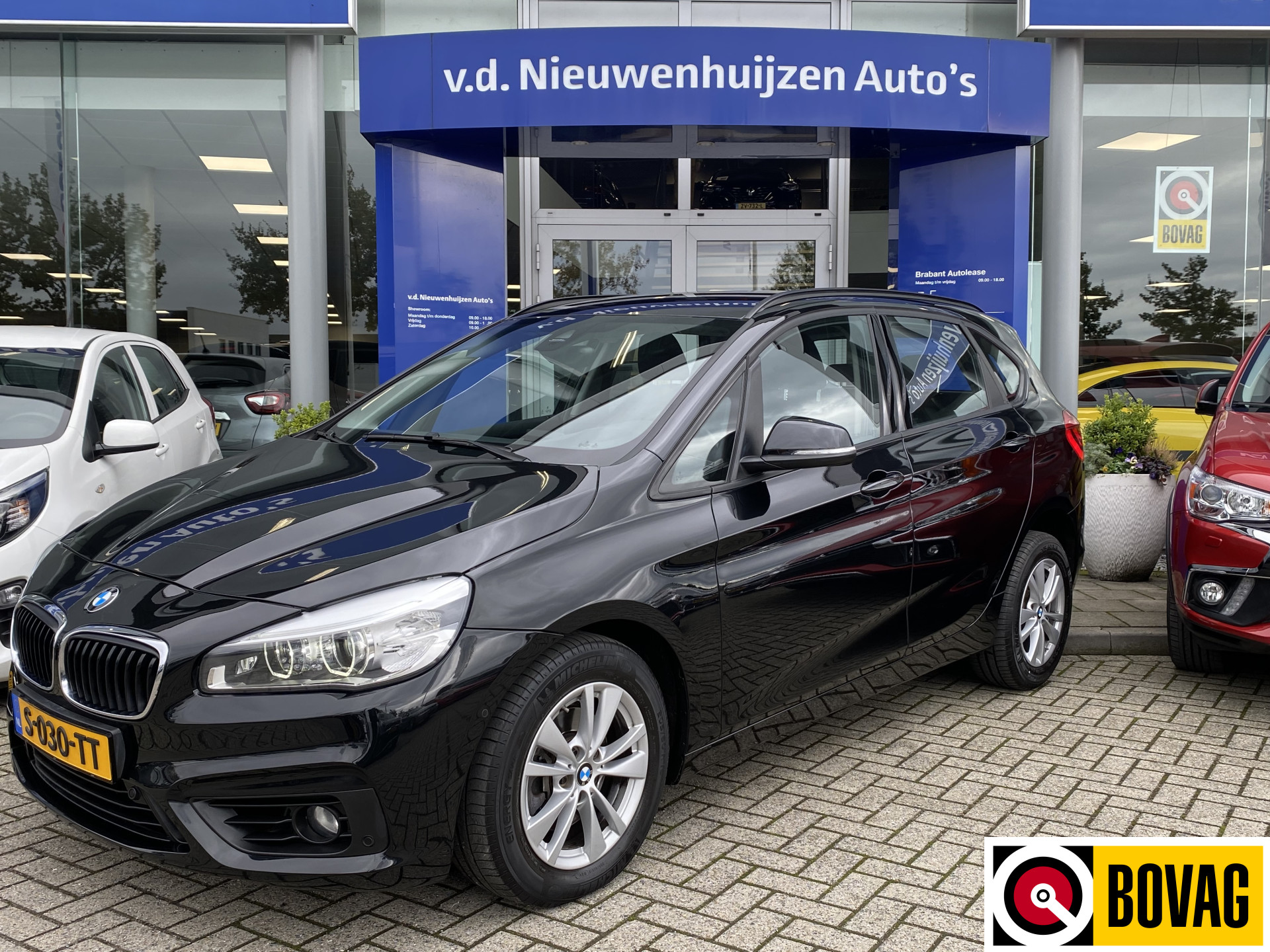 BMW 2 Serie Active Tourer 218i High Executive Automaat info: 0492588976