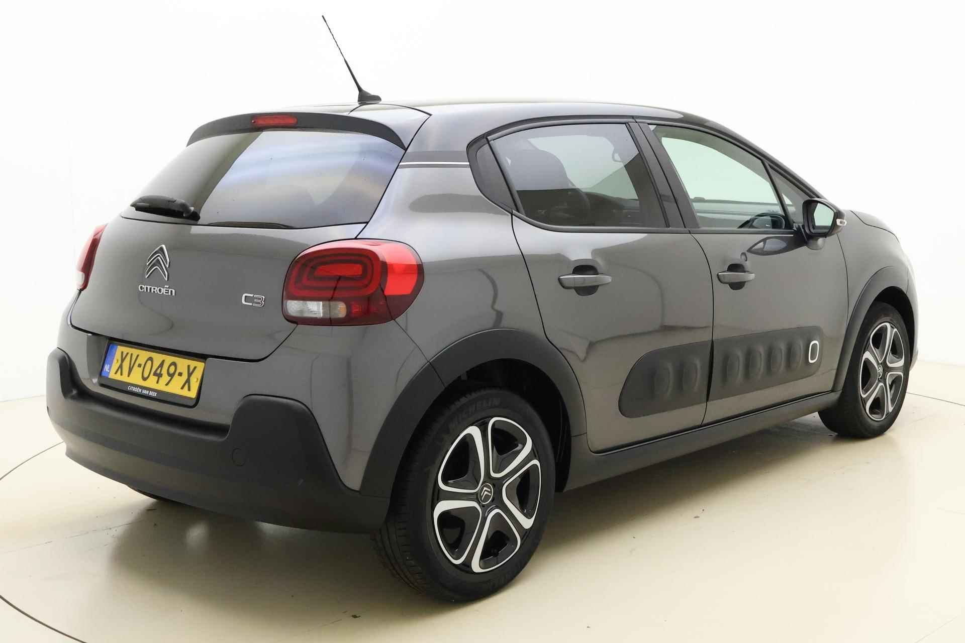 Citroen C3 1.2 PureTech S&S Feel Edition | Navigatie | Climate control | Parkeersensoren | Zwart dak | Lichtmetalen velgen | Cruise control - 2/26