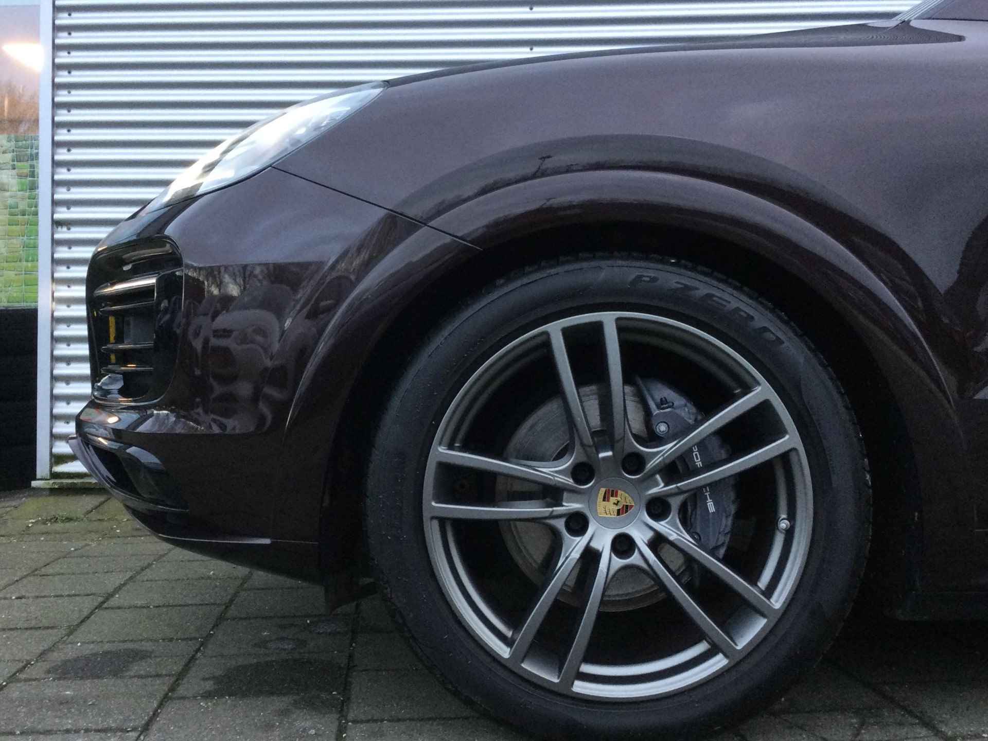 Porsche Cayenne Coupé 3.0 E-Hybrid | Pano | Porsche Dealeronderhouden | - 44/49