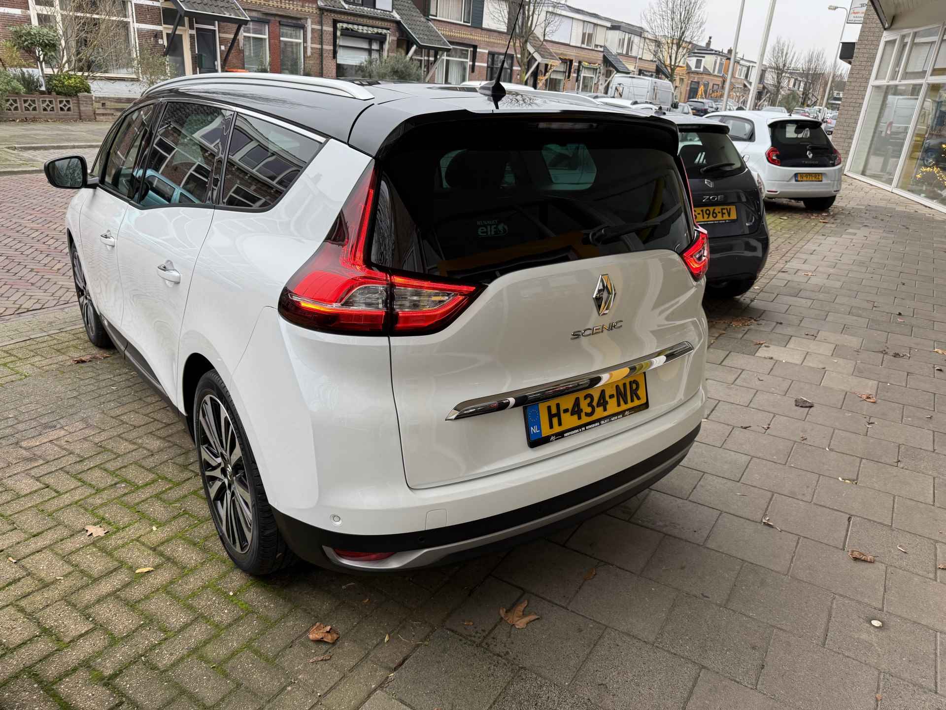 Renault Grand Scénic 1.3 TCe Initiale Paris PANORAMADAK CAMERA PARKSENSOREN AUTOM INPARKEREN TREKHAAK LICHTMETALEN VELGEN 20 " LEDEREN BEKLEDING MASSAGE STOEL - 16/37