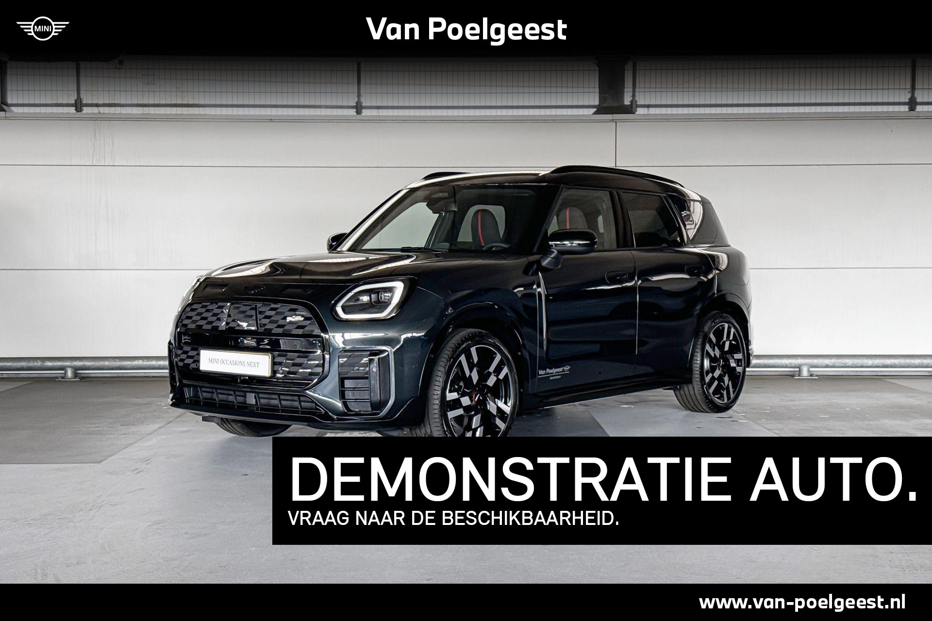 MINI Countryman Electric SE ALL4 John Cooper Works 66.5 kWh | Pakket S | Dak en spiegelkappen in Jetblack