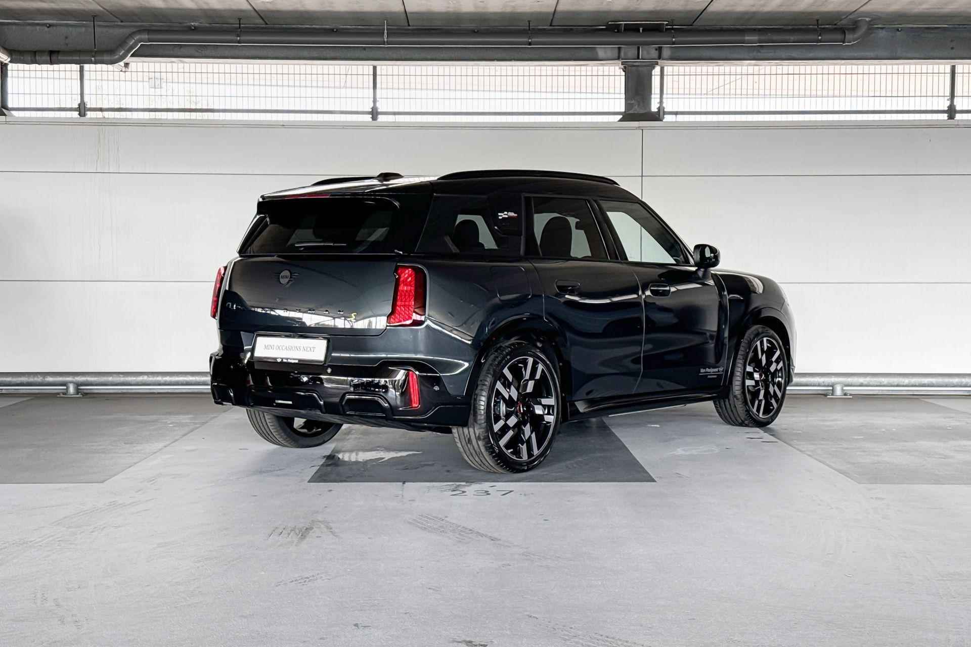 MINI Countryman Electric SE ALL4 John Cooper Works 66.5 kWh | Pakket S | Dak en spiegelkappen in Jetblack - 6/23