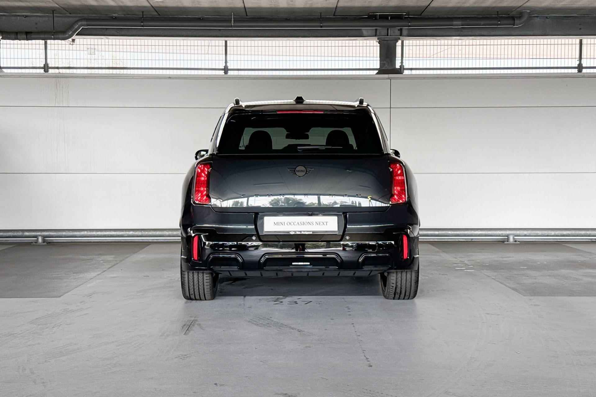 MINI Countryman Electric SE ALL4 John Cooper Works 66.5 kWh | Pakket S | Dak en spiegelkappen in Jetblack - 7/23