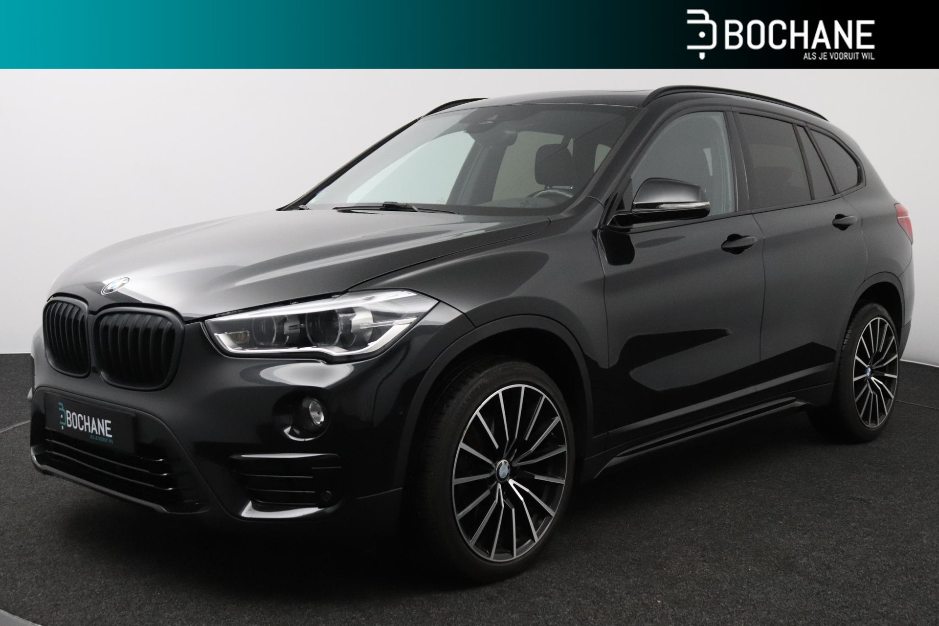 BMW X1 sDrive18i High Executive | PANORAMADAK | LEDER | NAVIGATIE |