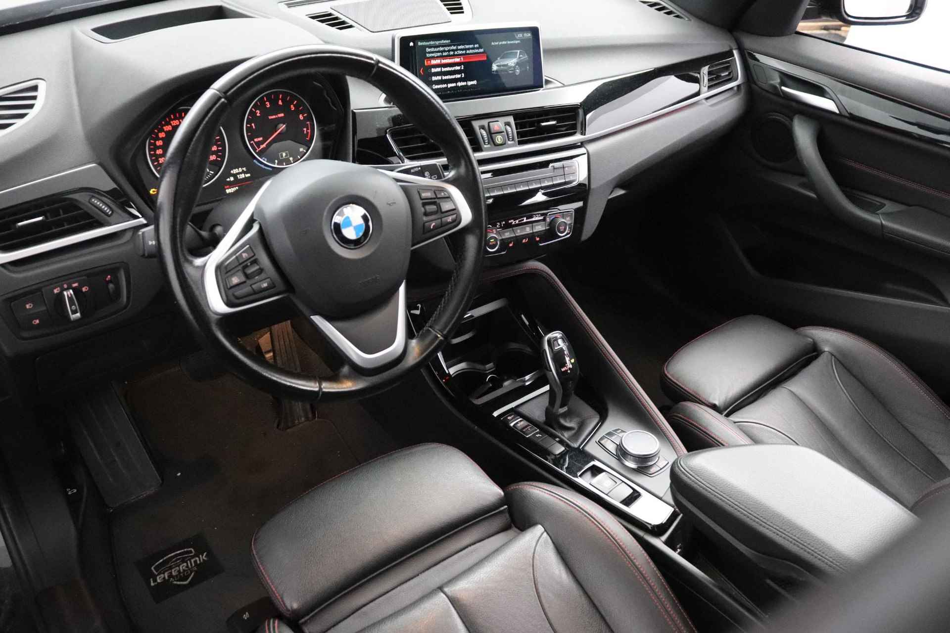 BMW X1 sDrive18i High Executive | PANORAMADAK | LEDER | NAVIGATIE | - 19/48