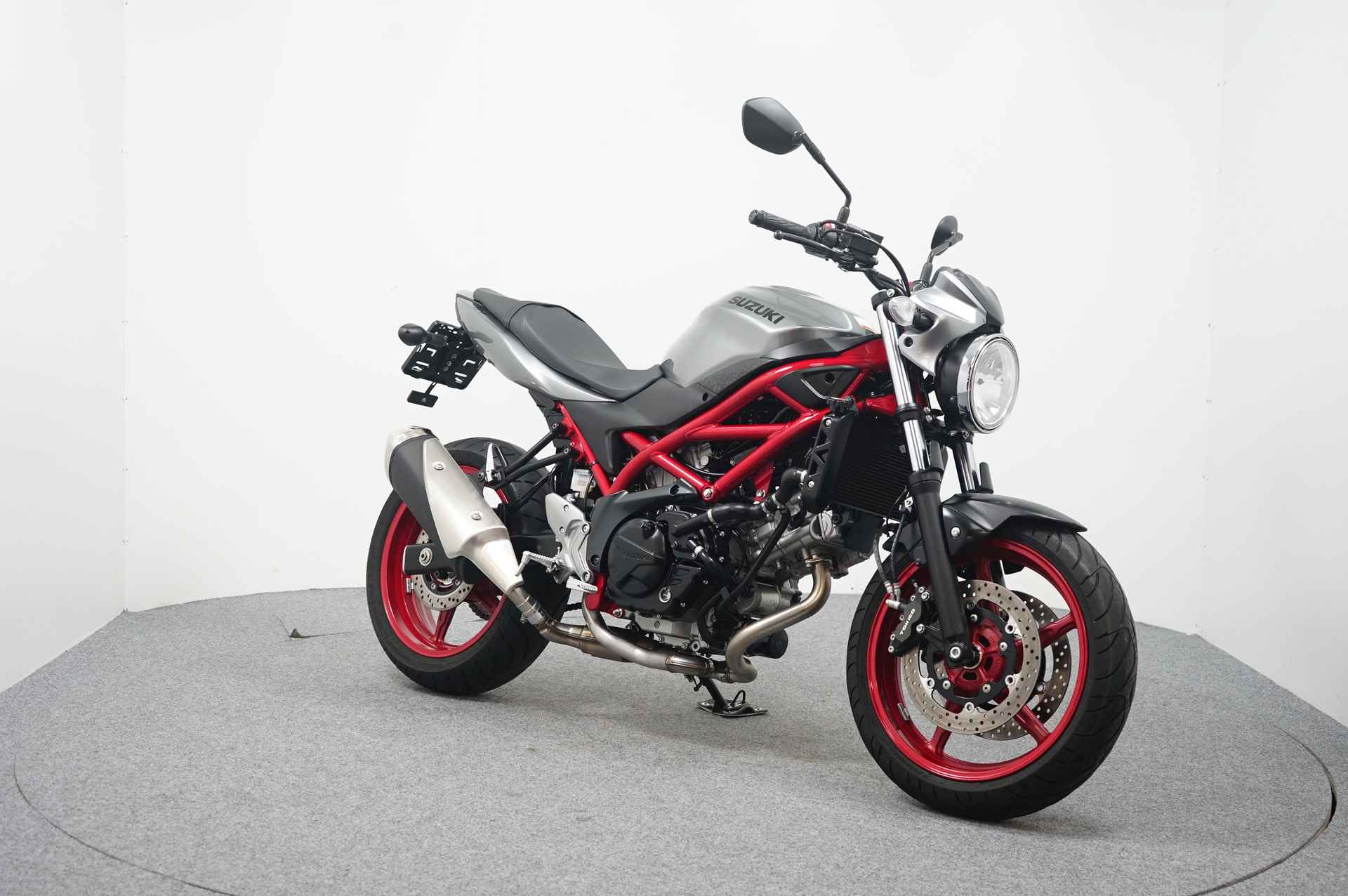 Suzuki SV 650 ABS - 2/15