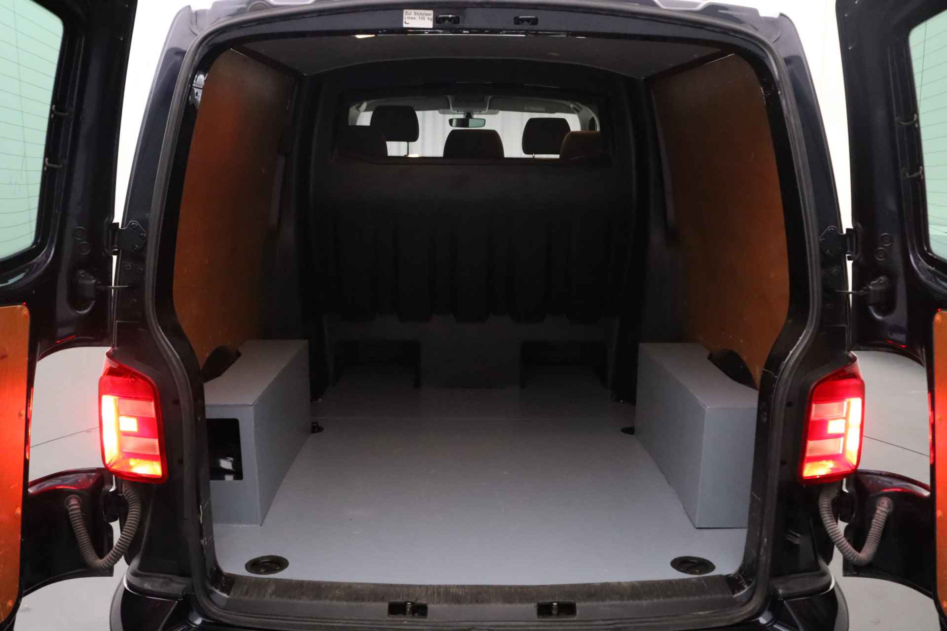 Volkswagen Transporter 2.0 TDI L2 150Pk 4Motion Highline | Dubbel cabine | Marge | Adaptieve cruise control | LED koplampen | Trekhaak | Stoelen verwar - 15/30