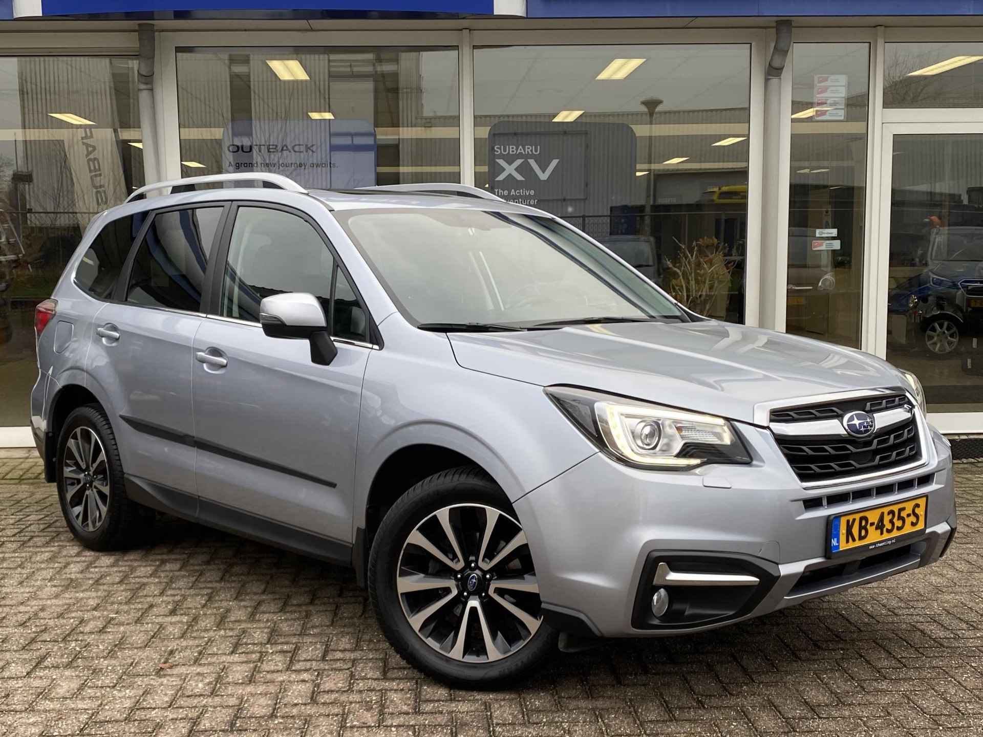 Subaru Forester 2.0 Premium | Navigatie | Achteruitrijcamera | Stoelverwarming voor | Keyless Entry | Panoramadak | Trekhaak | - 43/43