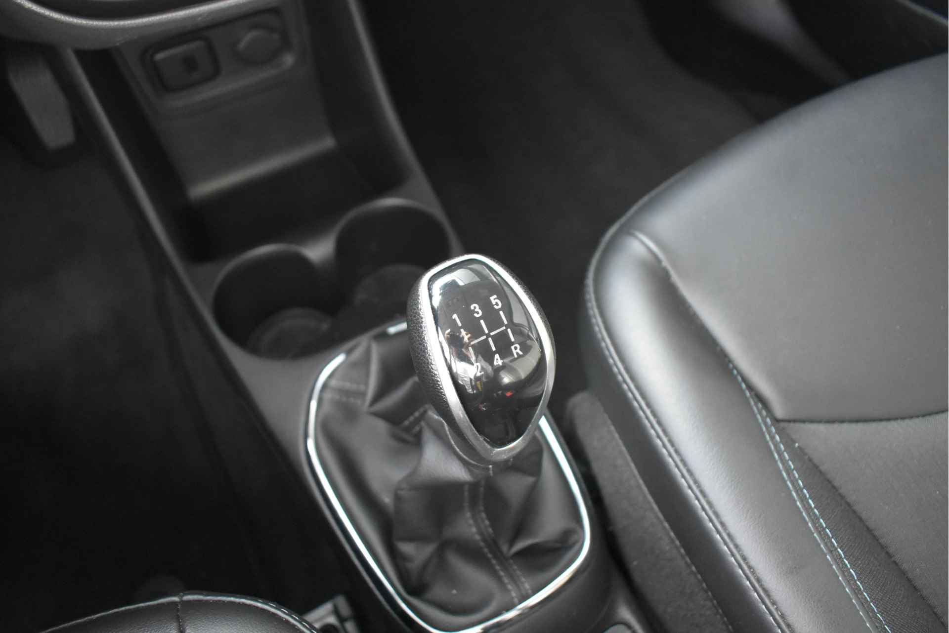 Opel KARL 1.0 Innovation | Half-Leder | Parkeersensoren | Climate Control | Bluetooth | Cruise Control | 15" LMV | Dealeronderhouden | !! - 23/31