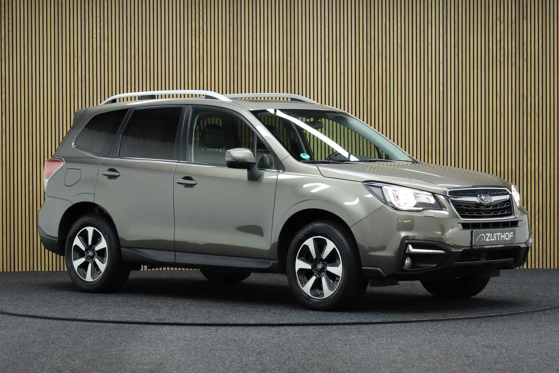 Subaru Forester 2.0 Premium AWD | Panoramadak | Trekhaak | Leder | Parkeerhulp | 1-ste Eigenaar | Cruise-control | Camera - 12/44