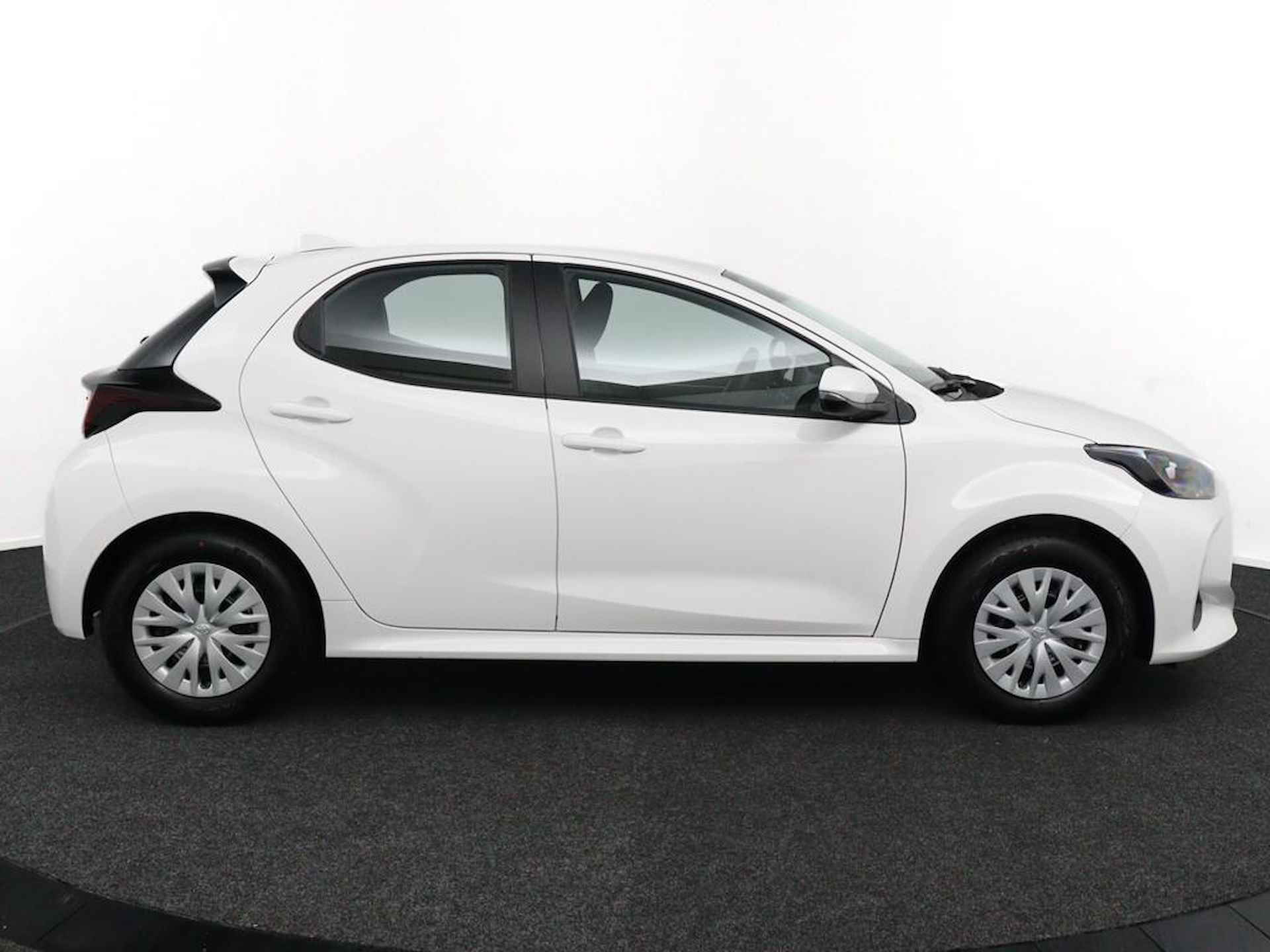 Toyota Yaris 1.5 Hybrid Comfort | Registratie 2025 | Apple Carplay | Android Auto | Climate Control | - 7/42