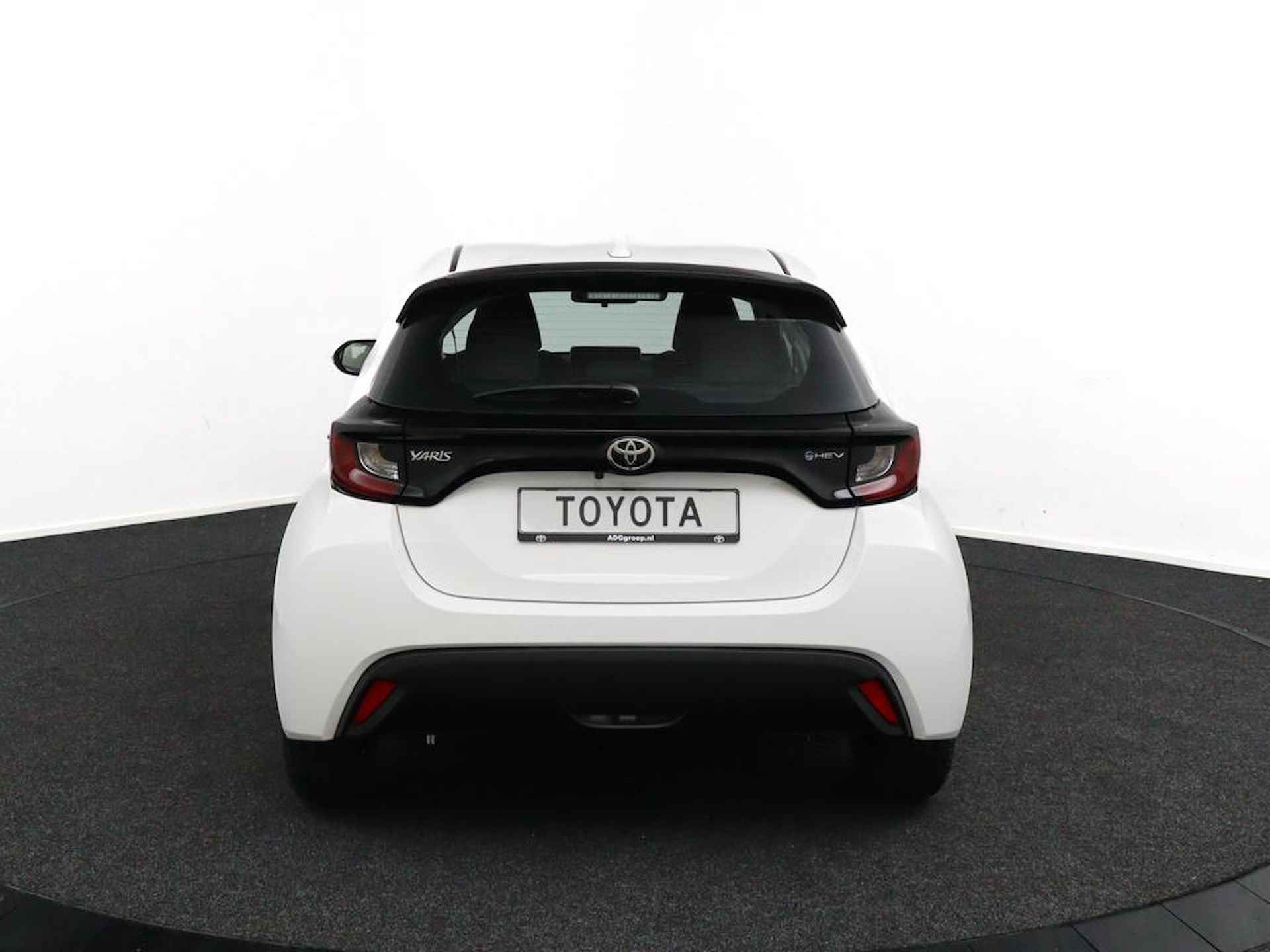 Toyota Yaris 1.5 Hybrid Comfort | Registratie 2025 | Apple Carplay | Android Auto | Climate Control | - 9/42