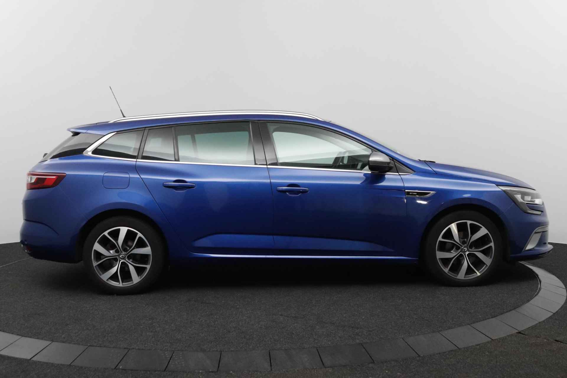 Renault Mégane Estate 1.2 TCe GT-Line | Dealer Onderhouden| 130PK | Trekhaak | BOSE Audio| LED | - 33/37