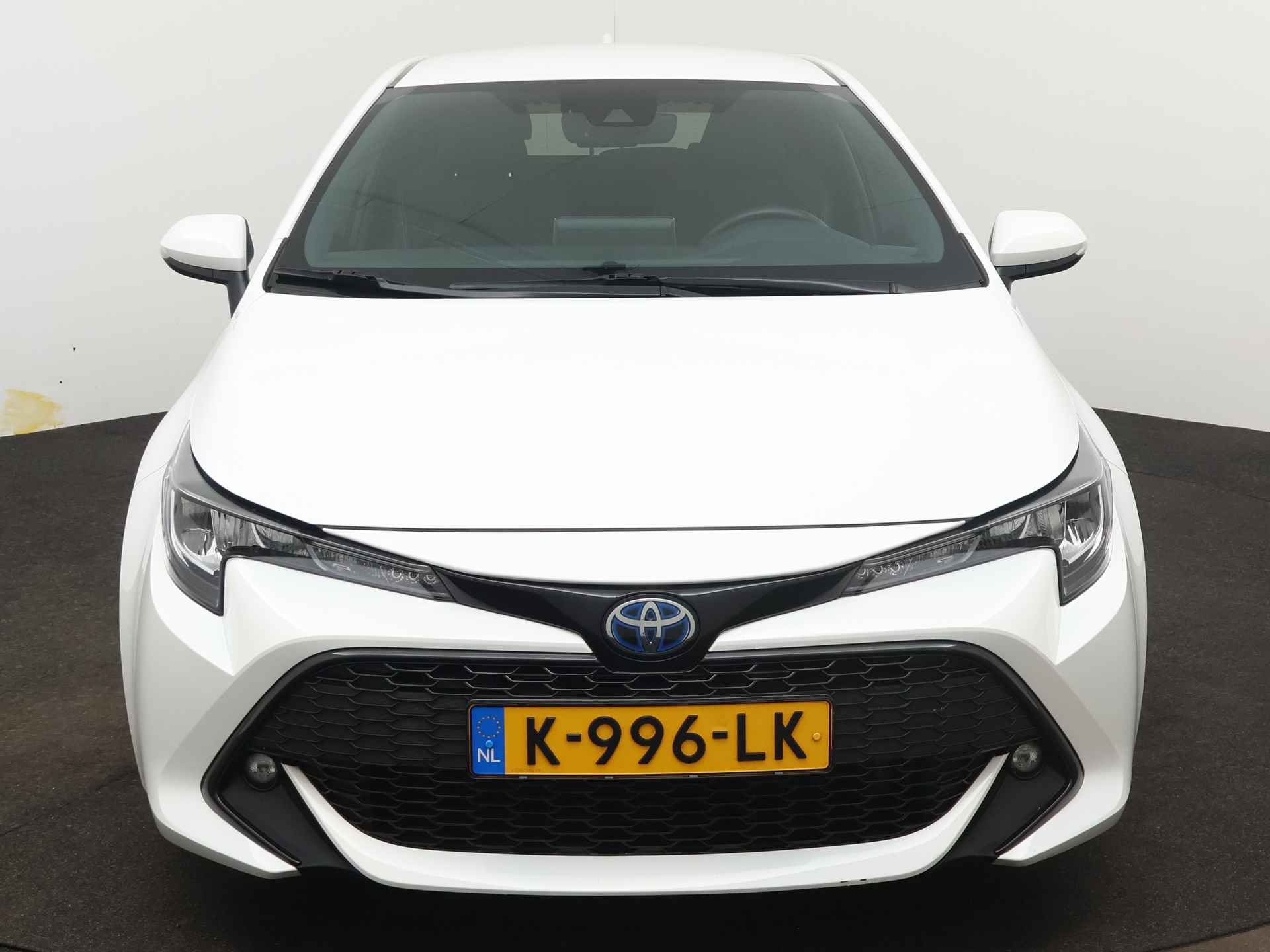 Toyota Corolla 5 deurs 2.0 Hybrid Business Plus Automaat | Camera | Climate Control | LM velgen | Stoelverwarming | Draadloze telefoonlader | Cruise Control Adaptief | - 28/43