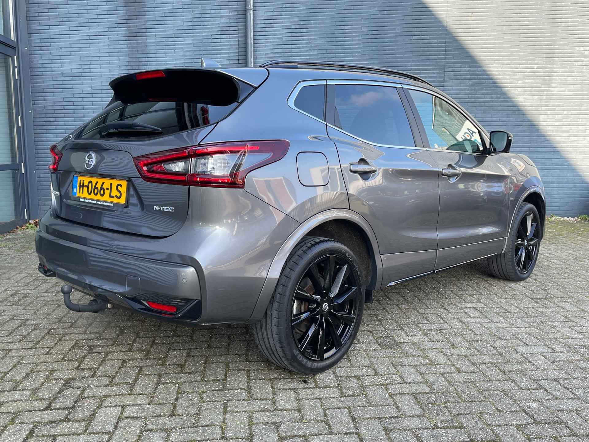 NISSAN Qashqai 1.3 DIG-T 140pk N-TEC | Panoramdak | Trekhaak 1300kg | Full LED | Adaptieve Cruise | Navi & Carplay | Leer/Alcantara Bekleding | 360 Camera | - 2/41