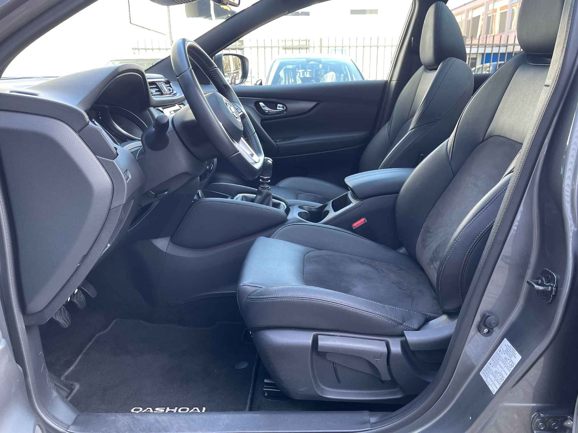 NISSAN Qashqai 1.3 DIG-T 140pk N-TEC | Panoramdak | Trekhaak 1300kg | Full LED | Adaptieve Cruise | Navi & Carplay | Leer/Alcantara Bekleding | 360 Camera | - 14/41