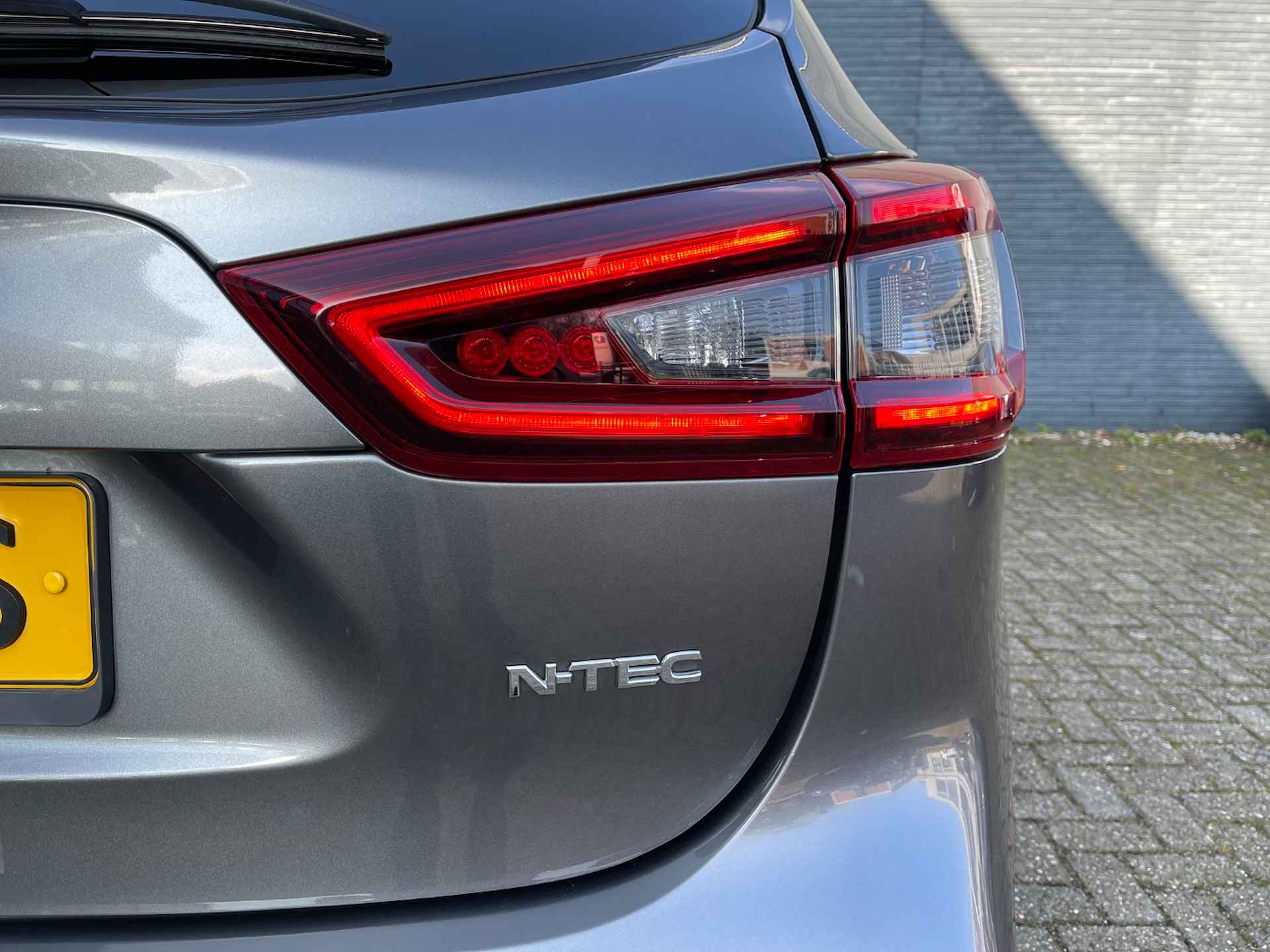 NISSAN Qashqai 1.3 DIG-T 140pk N-TEC | Panoramdak | Trekhaak 1300kg | Full LED | Adaptieve Cruise | Navi & Carplay | Leer/Alcantara Bekleding | 360 Camera | - 22/41